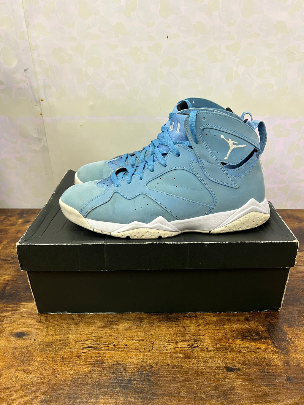 Jordan 7 “Pantone” Size 11M Preowned