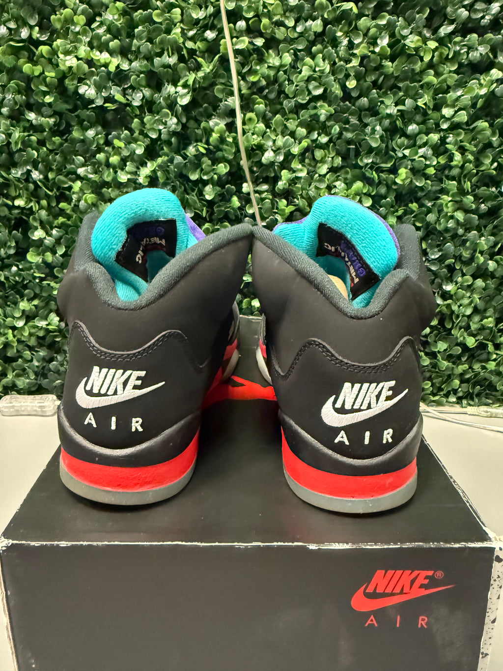 Jordan 5 “Top 3” Size 6Y Preowned