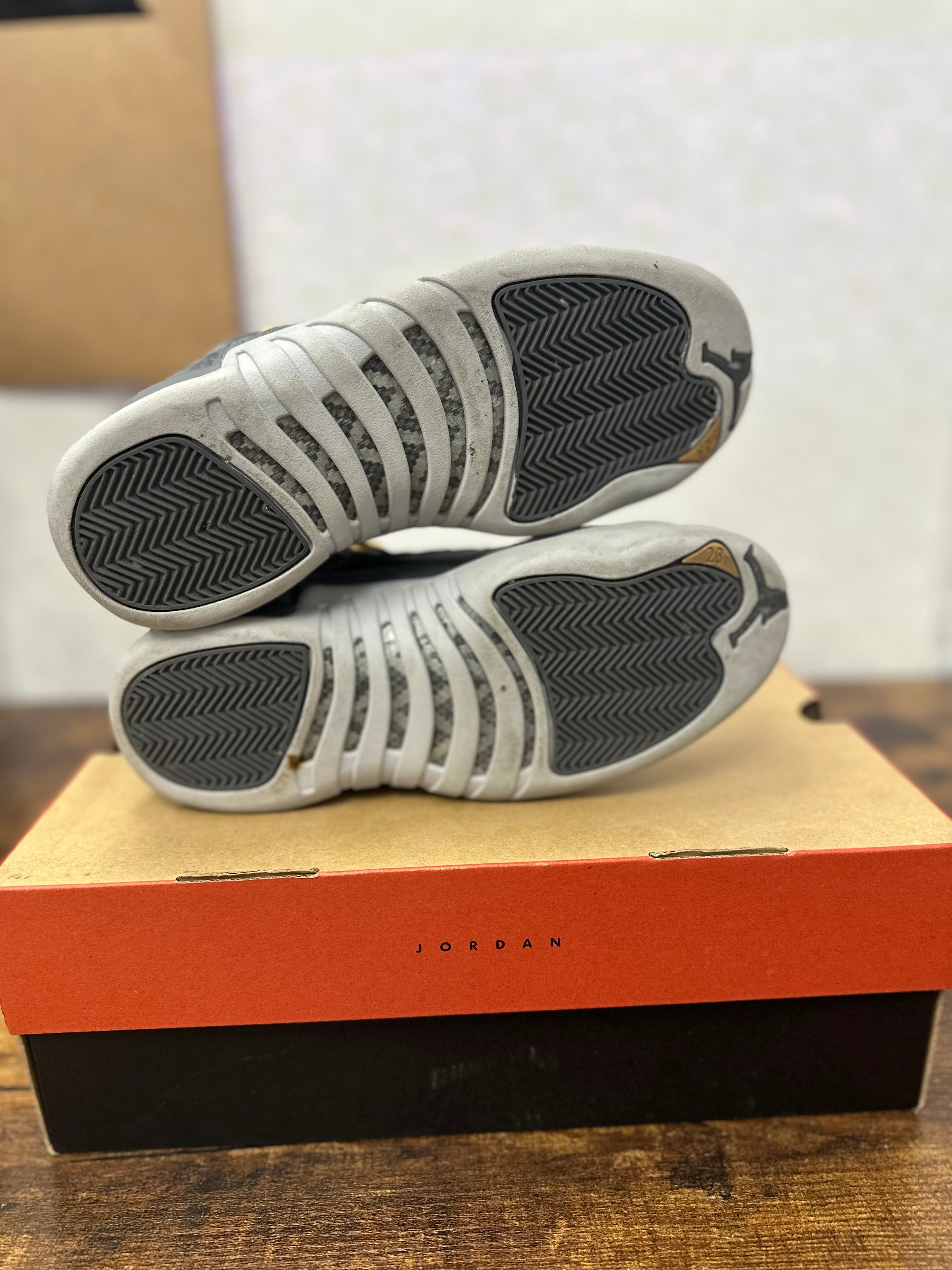 Jordan 12 Retro “Dark Grey” Size 8 Preowned