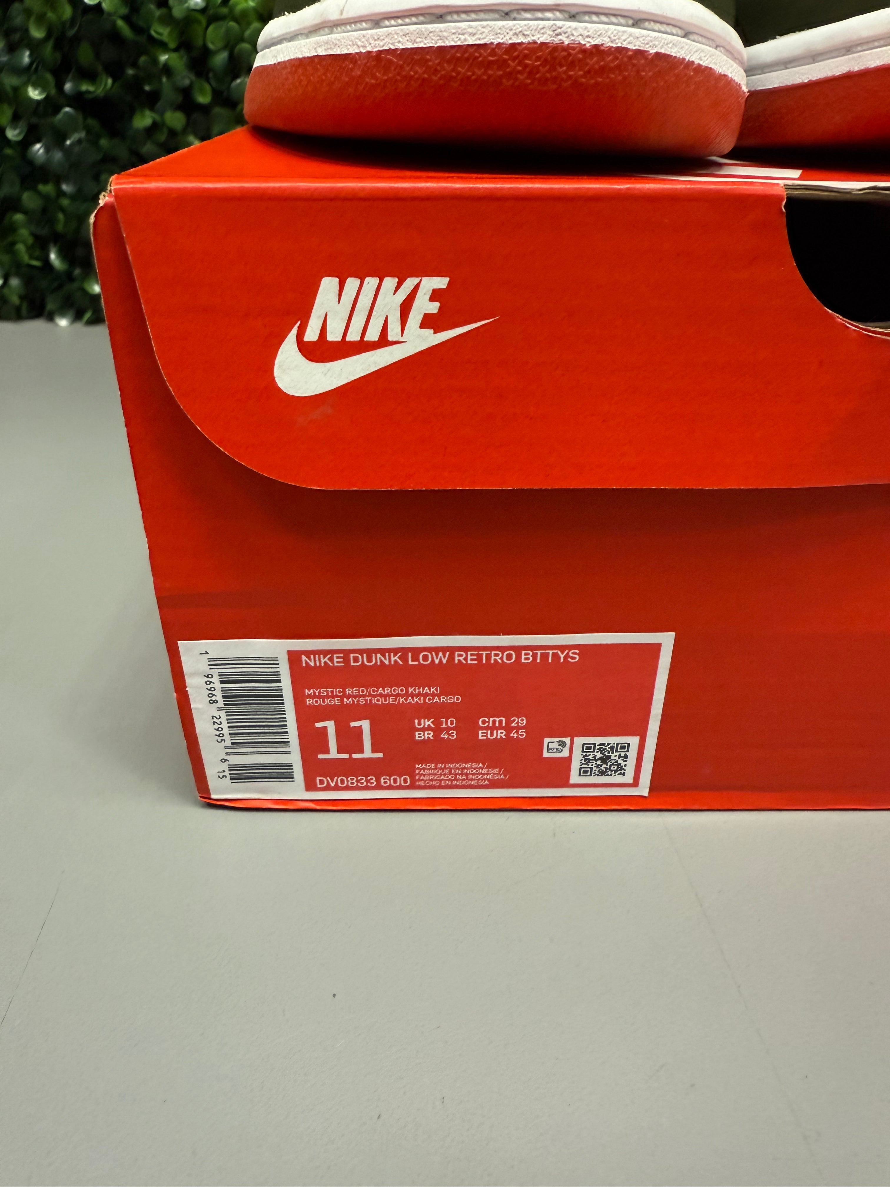 Nike Dunk Low "Red Cargo Khaki" Size 11 Preowned
