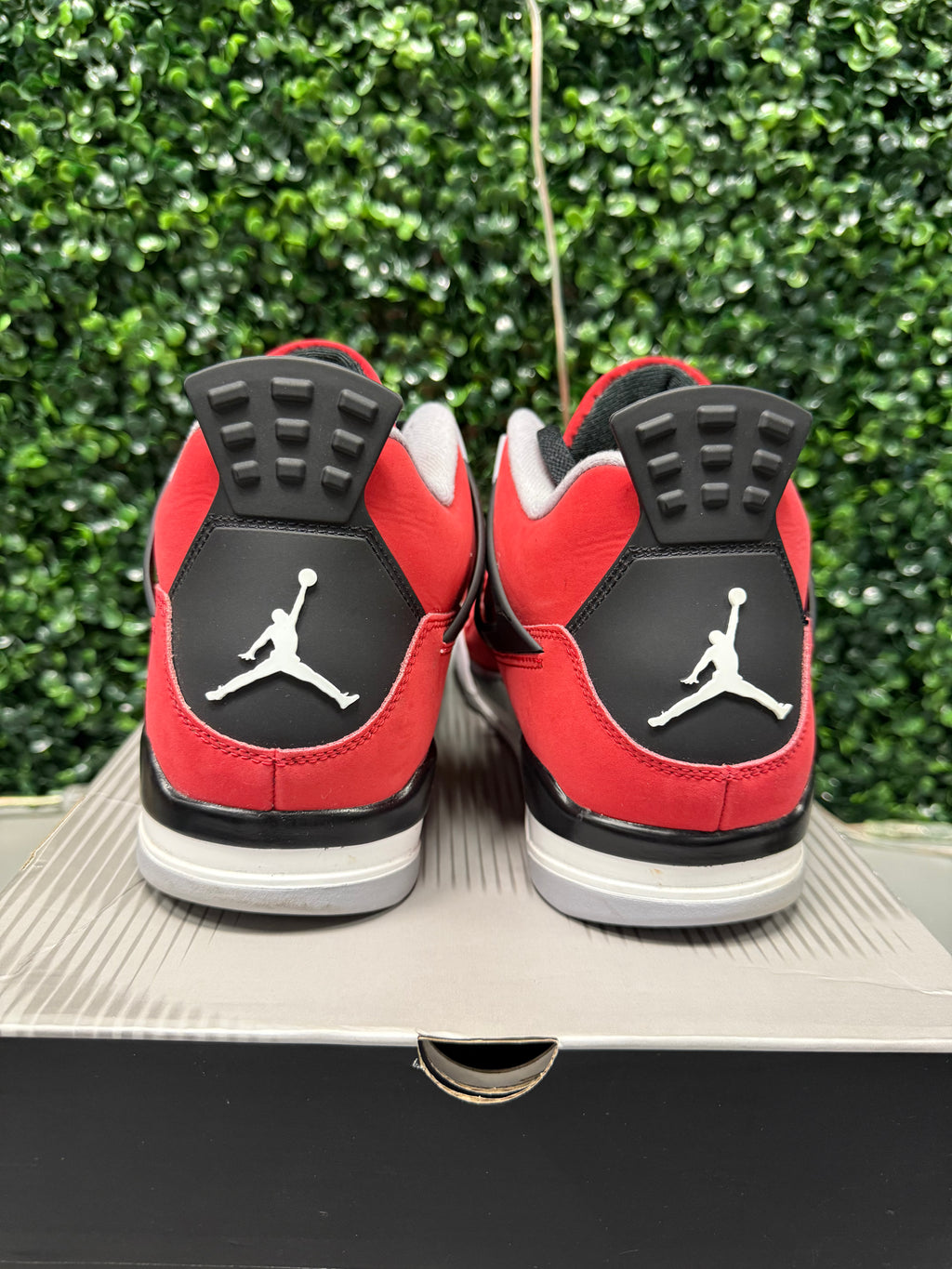 Jordan 4 "Toro Bravo 2026" Size 13 Preowned