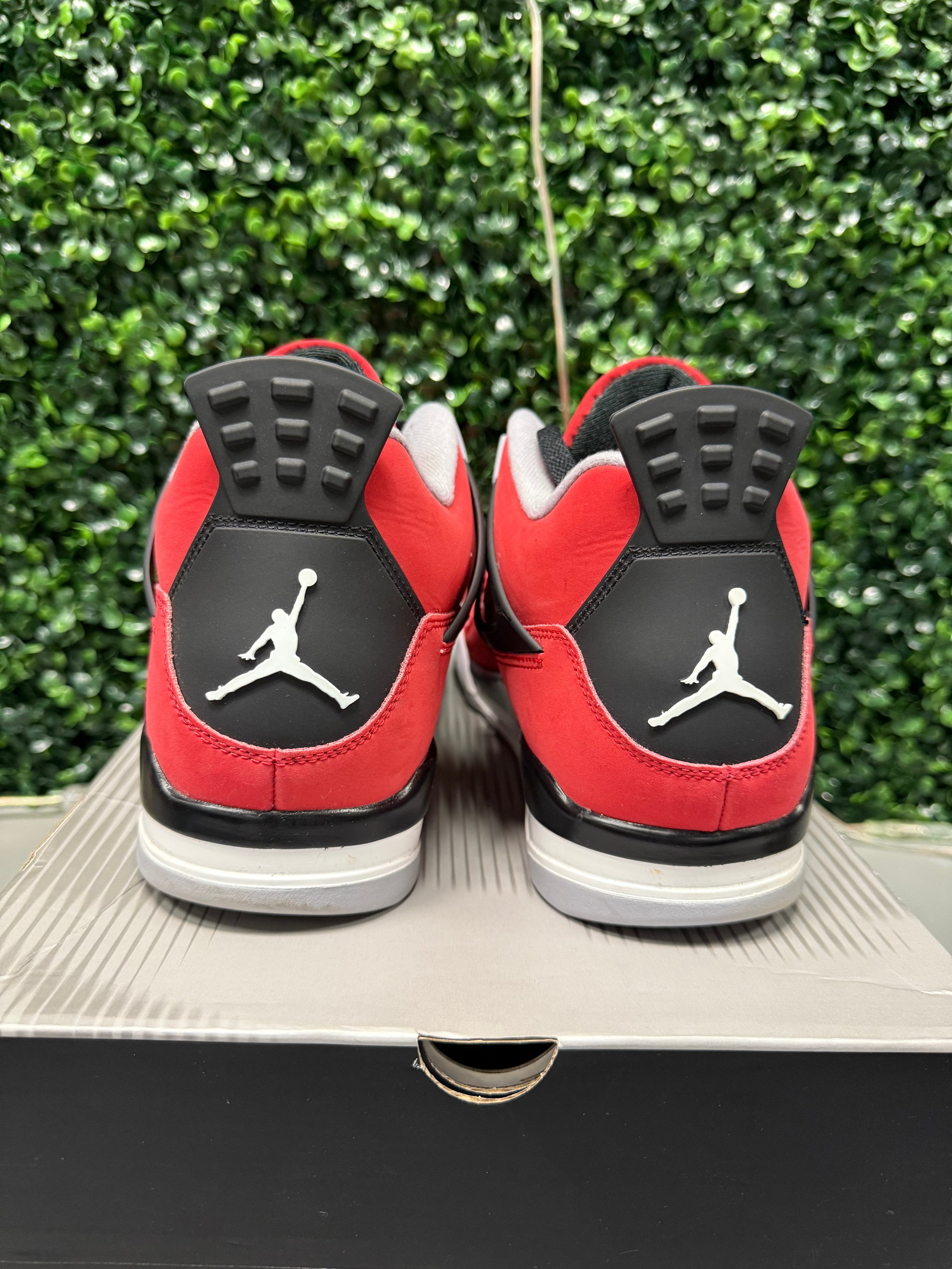Jordan 4 "Toro Bravo 2026" Size 13 Preowned
