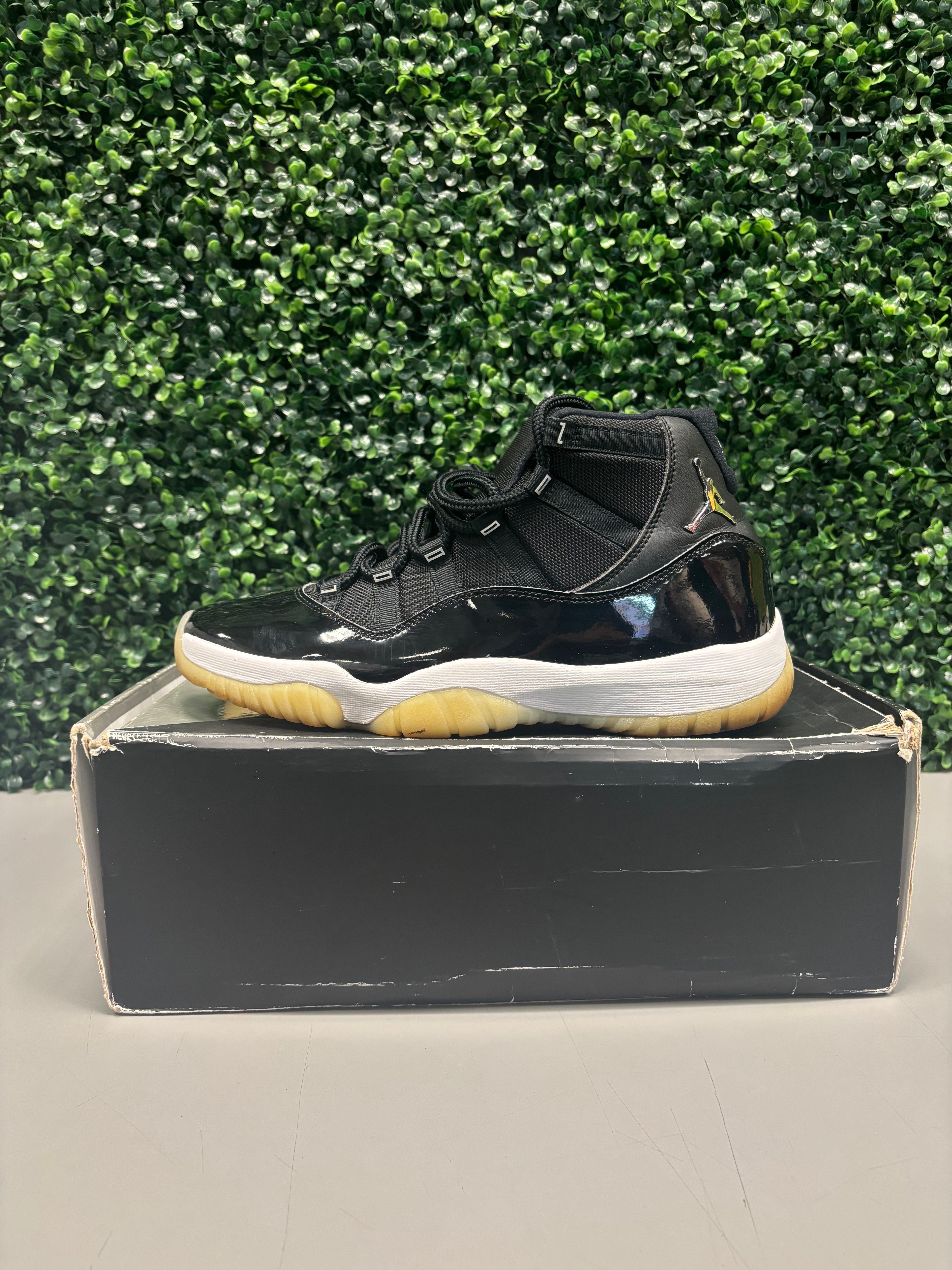 Jordan 11 Retro "Jubilee" Size 12 Preowned