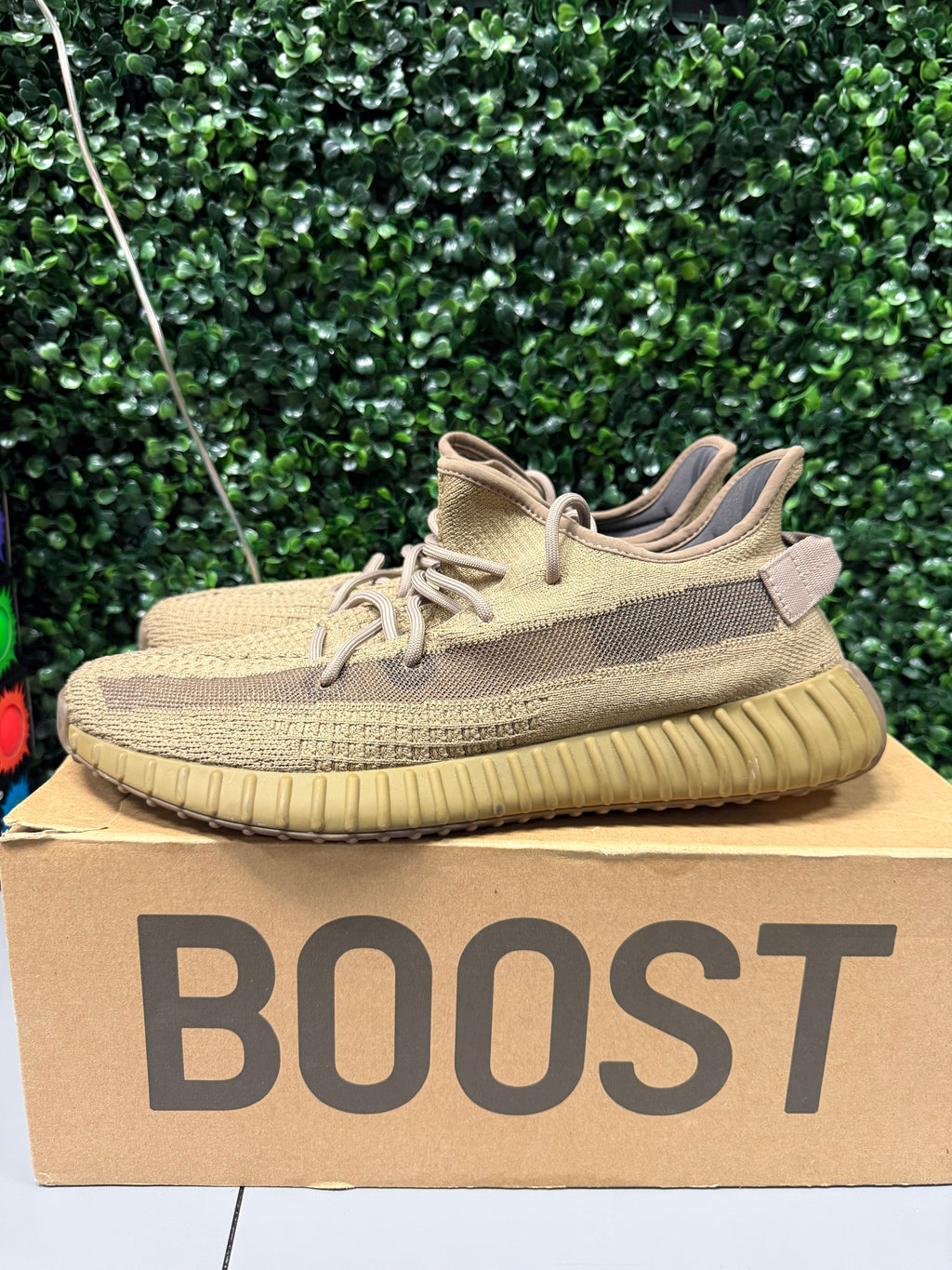Yeezy 350 V2 "Earth” Size 12.5 Preowned