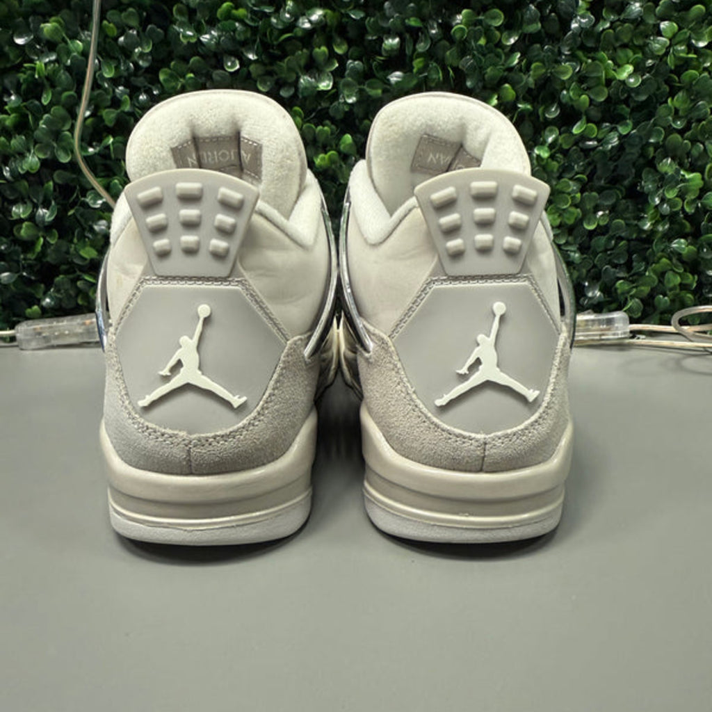 Jordan 4 "Frozen Moments" Size 7.5W / 6Y Preowned
