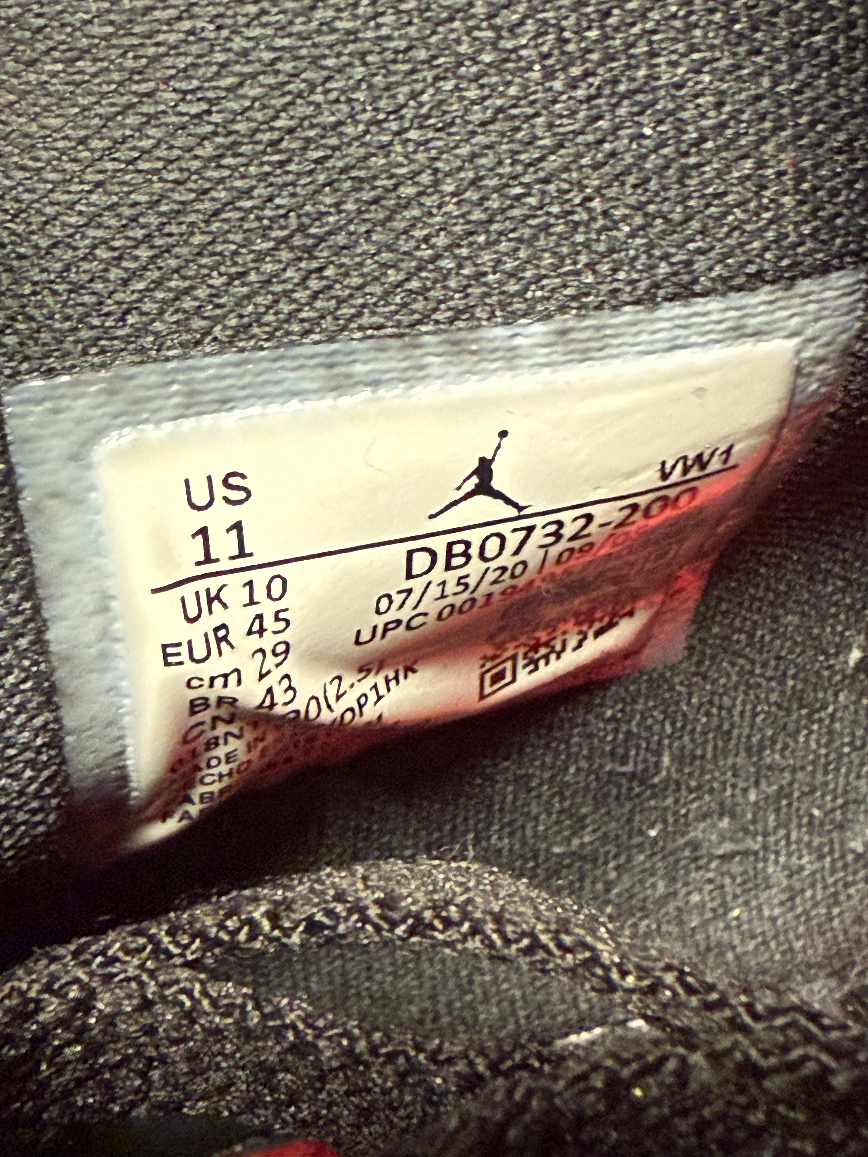 Jordan 4 "Taupe Haze" Size 11 Preowned