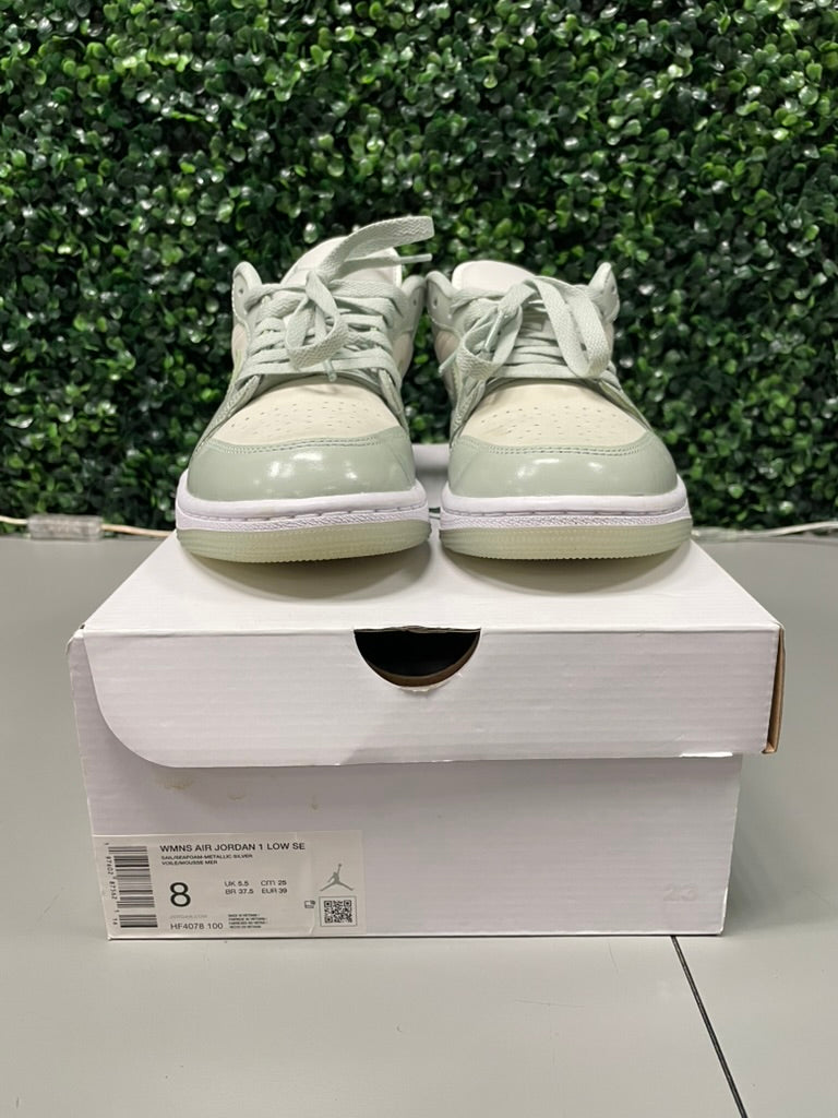 Jordan 1 Low "Seafoam Sail" Size 8W Preowned