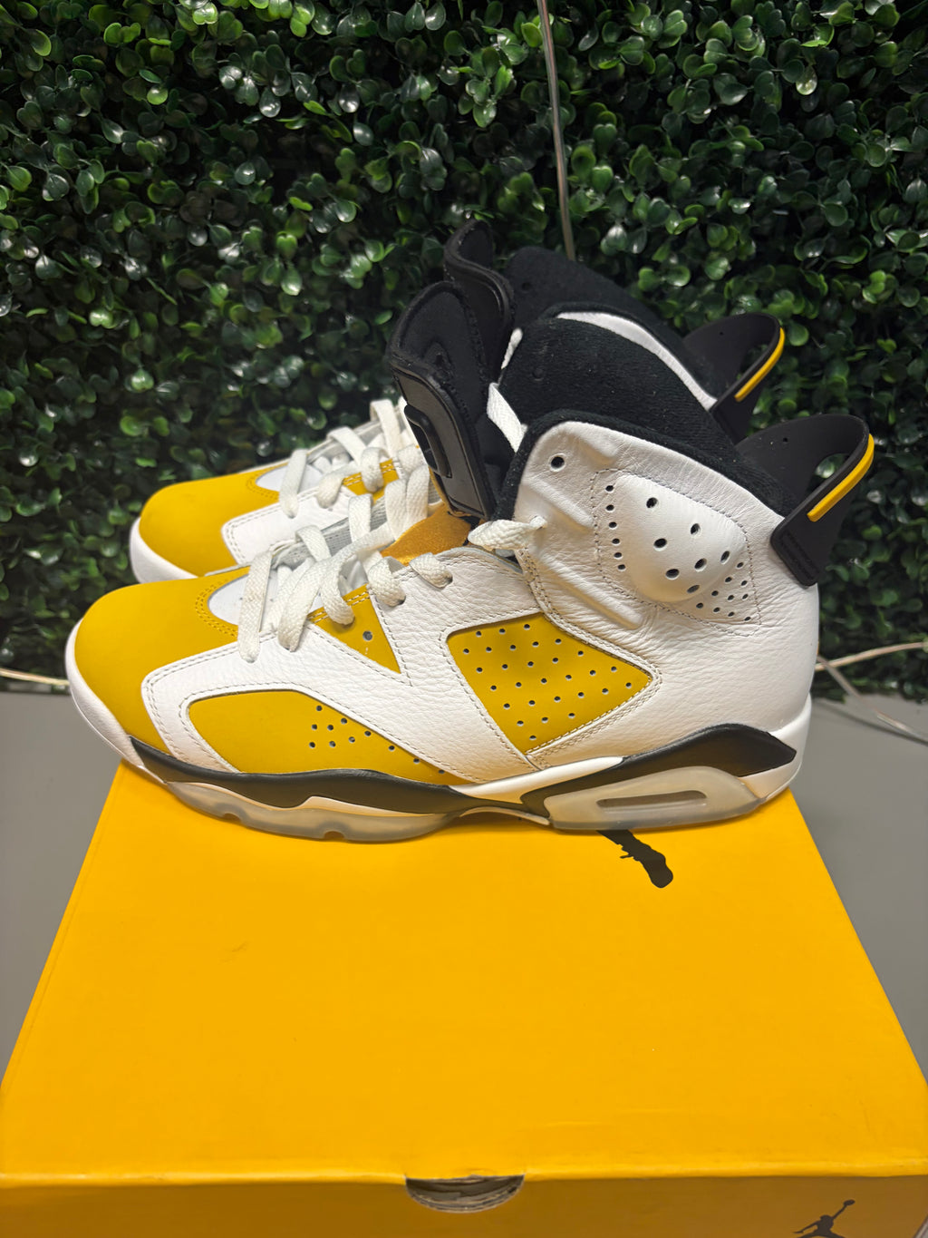 Jordan 6 Retro Yellow Ochre Size 8 Preowned
