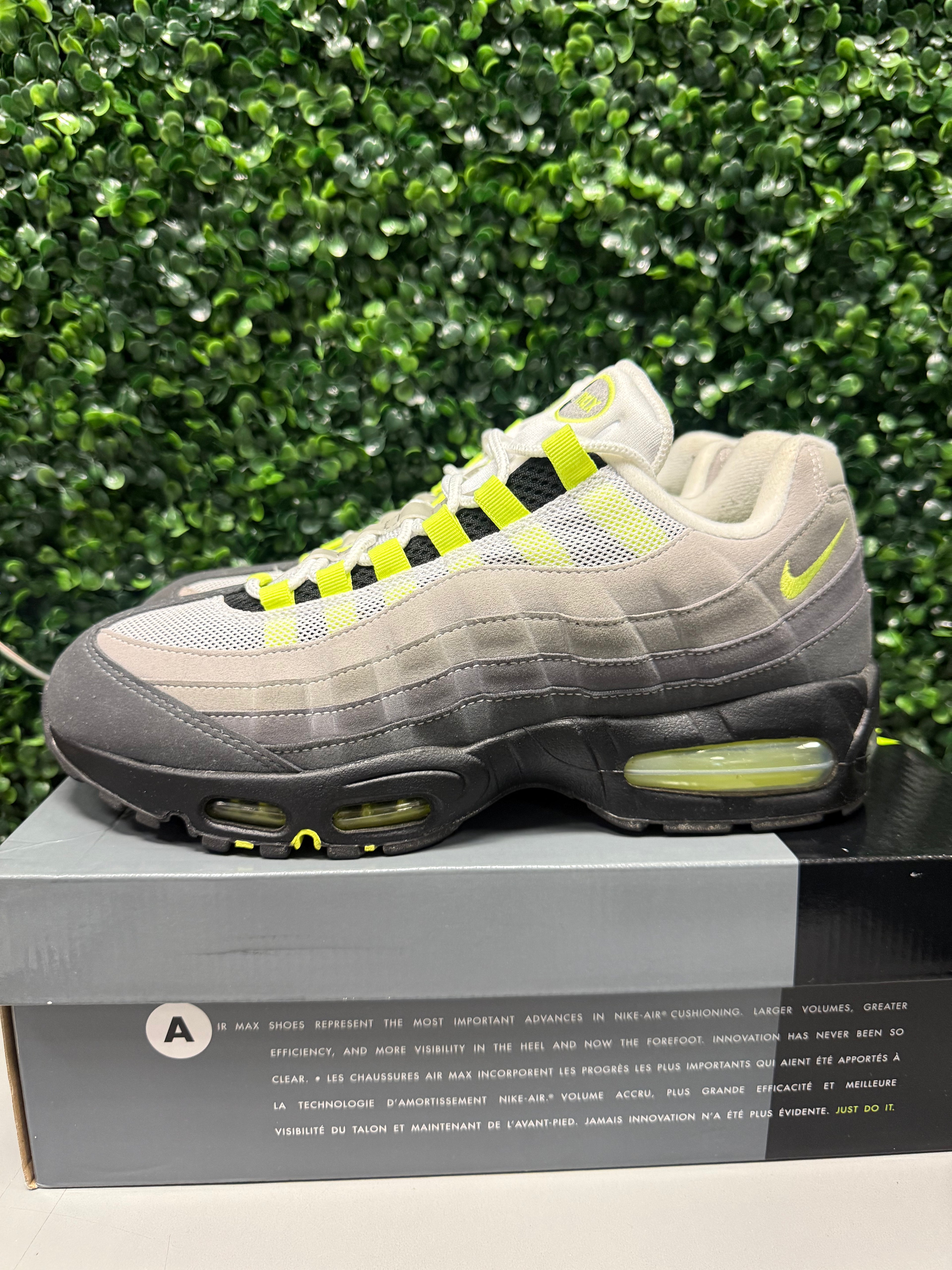 Nike Air Max 95 OG Big Bubble "Neon" Size 10 Preowned