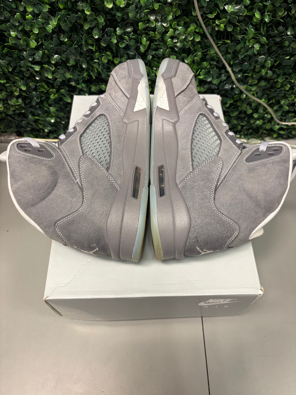 Jordan 5 Retro "Wolf Grey" Size 11.5 Preowned