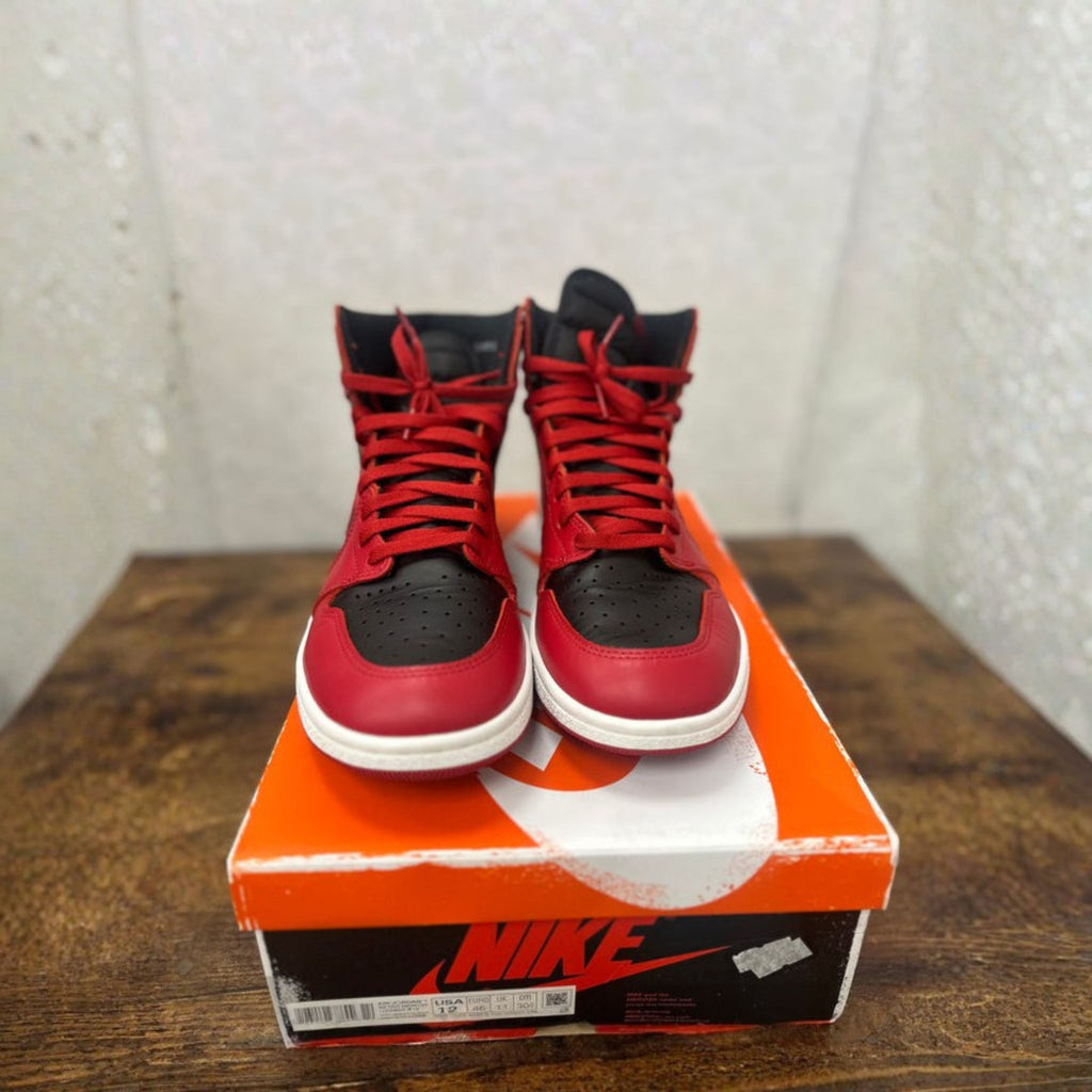 Jordan 1 Retro High ‘85 OG  size 12 Preowned