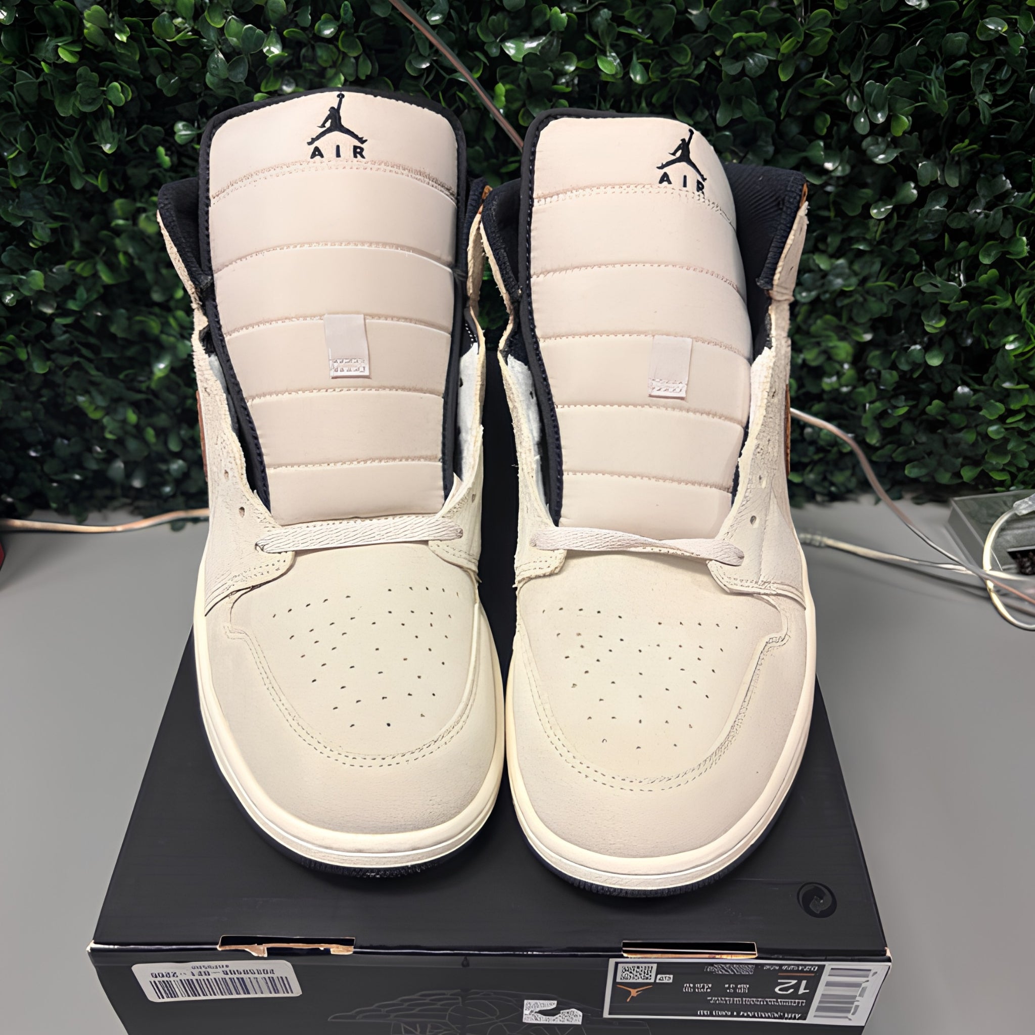Jordan 1 Mid SE "Brown Elephant" Size 12 Preowned