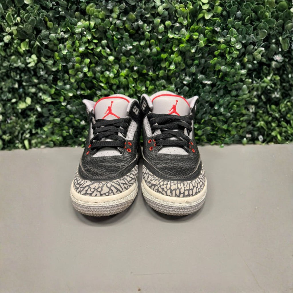 Jordan 3 "Black Cement" Size 4 Preowned