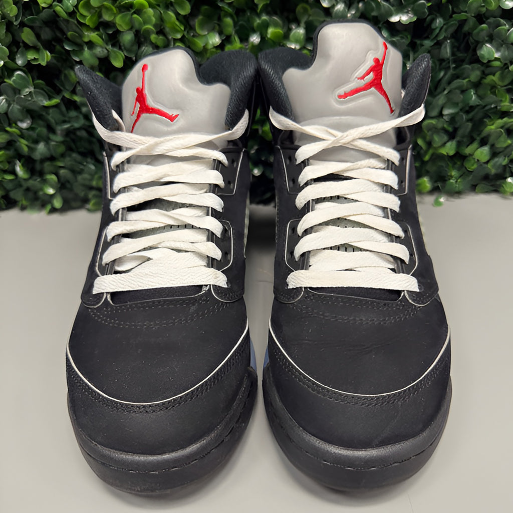 Jordan 5 "Metallic Reimagined" Size 5.5Y Preowned