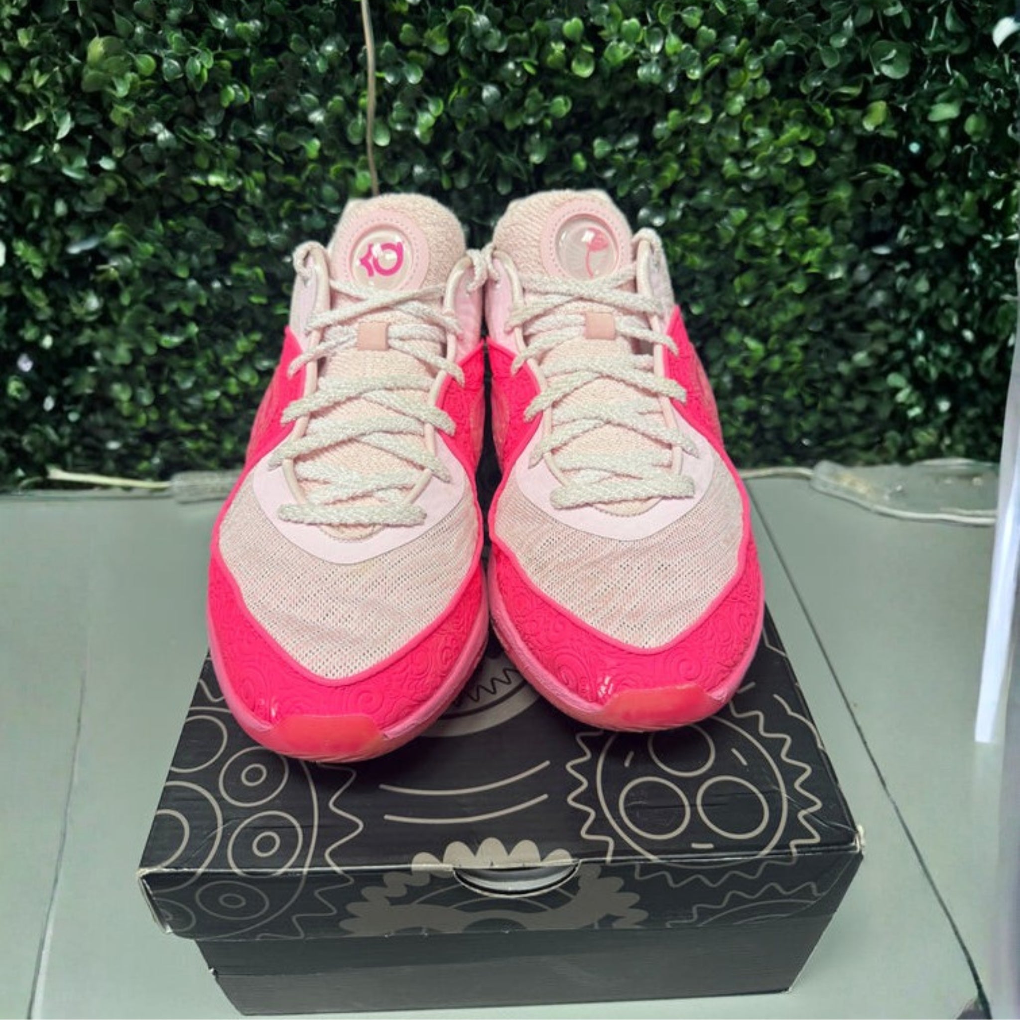 Nike KD 16 "Aunt Pearl" Size 10.5 Preowned