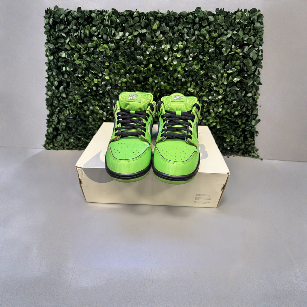 Nike Dunk Low SB Power Puff "Buttercup" Size 9.5 Preowned