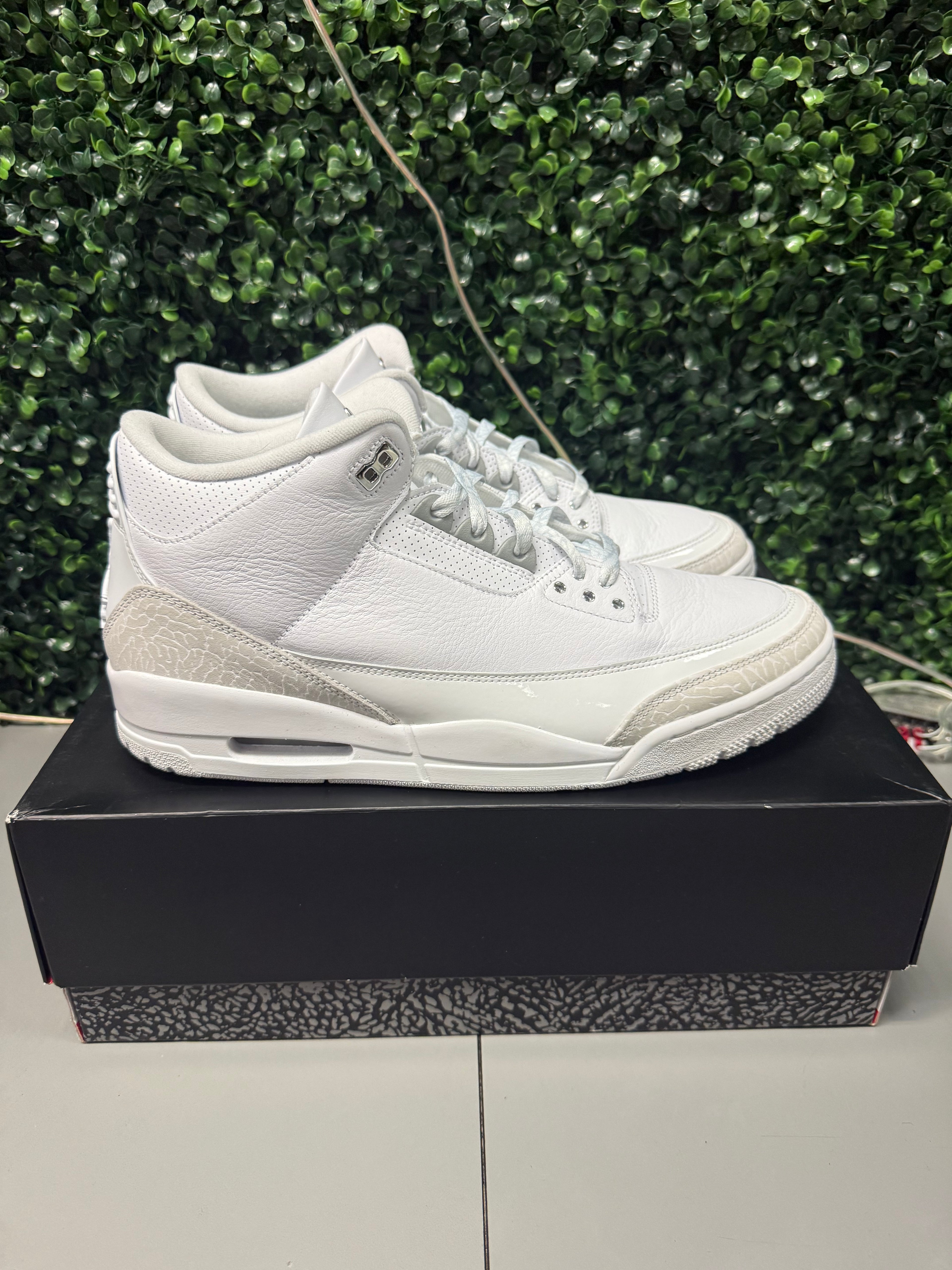 Jordan 3 Retro "Pure Money" Size 13 Preowned