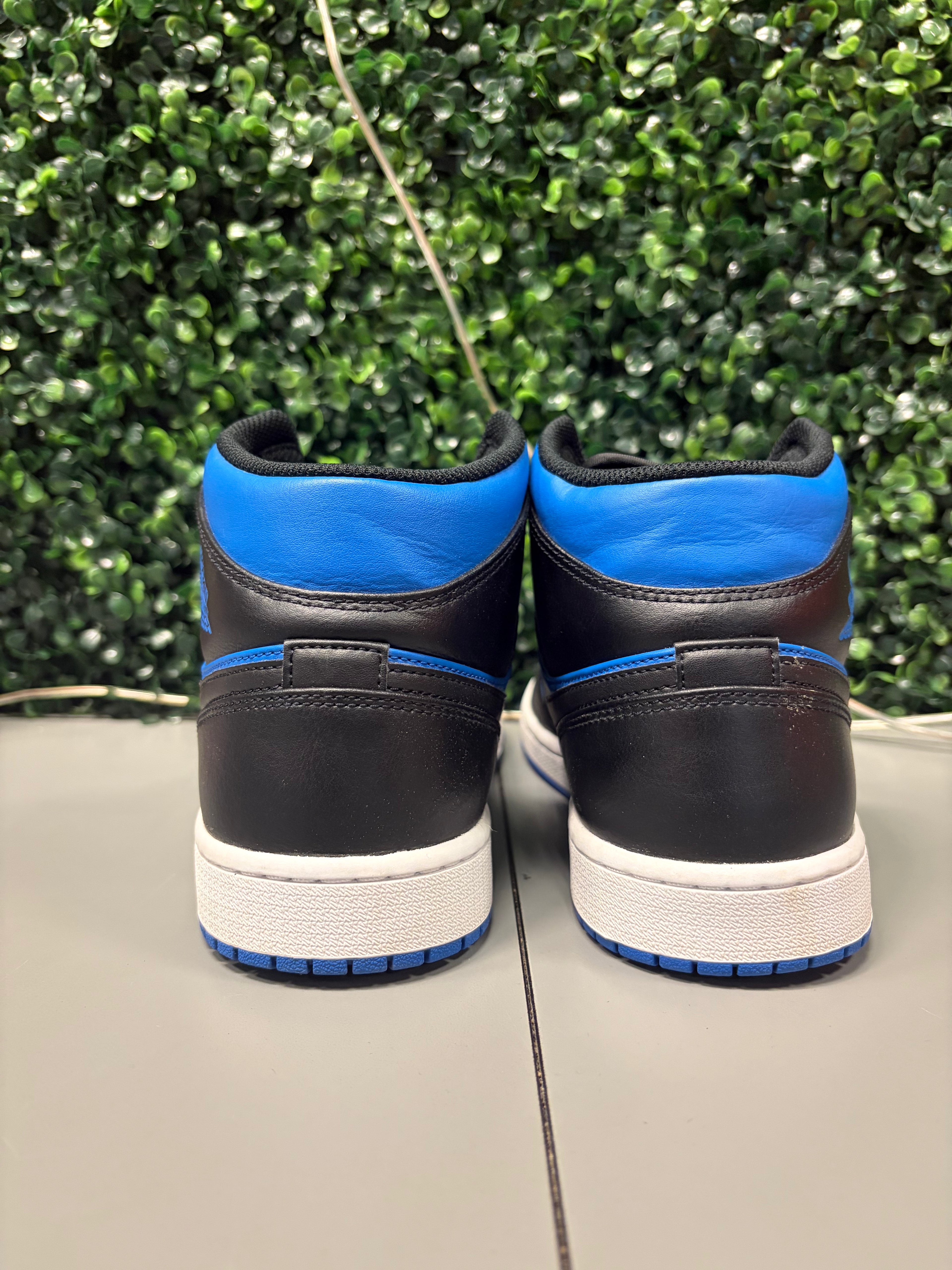 Jordan 1 Mid "Black Royal Blue" Size 10 Preowned (NO BOX)