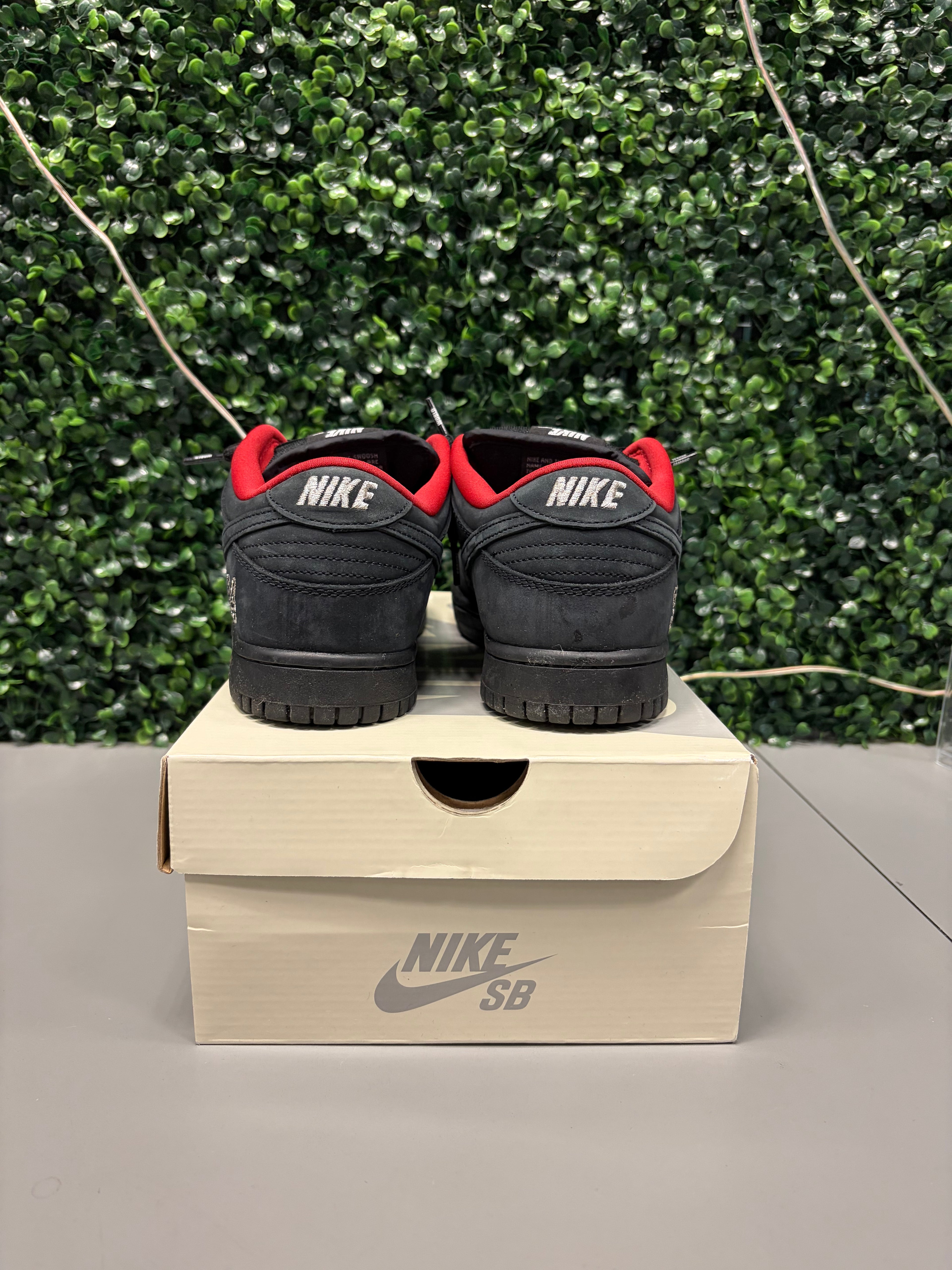 Nike SB Dunk Low "Supreme 94 Black" Size 8 Preowned