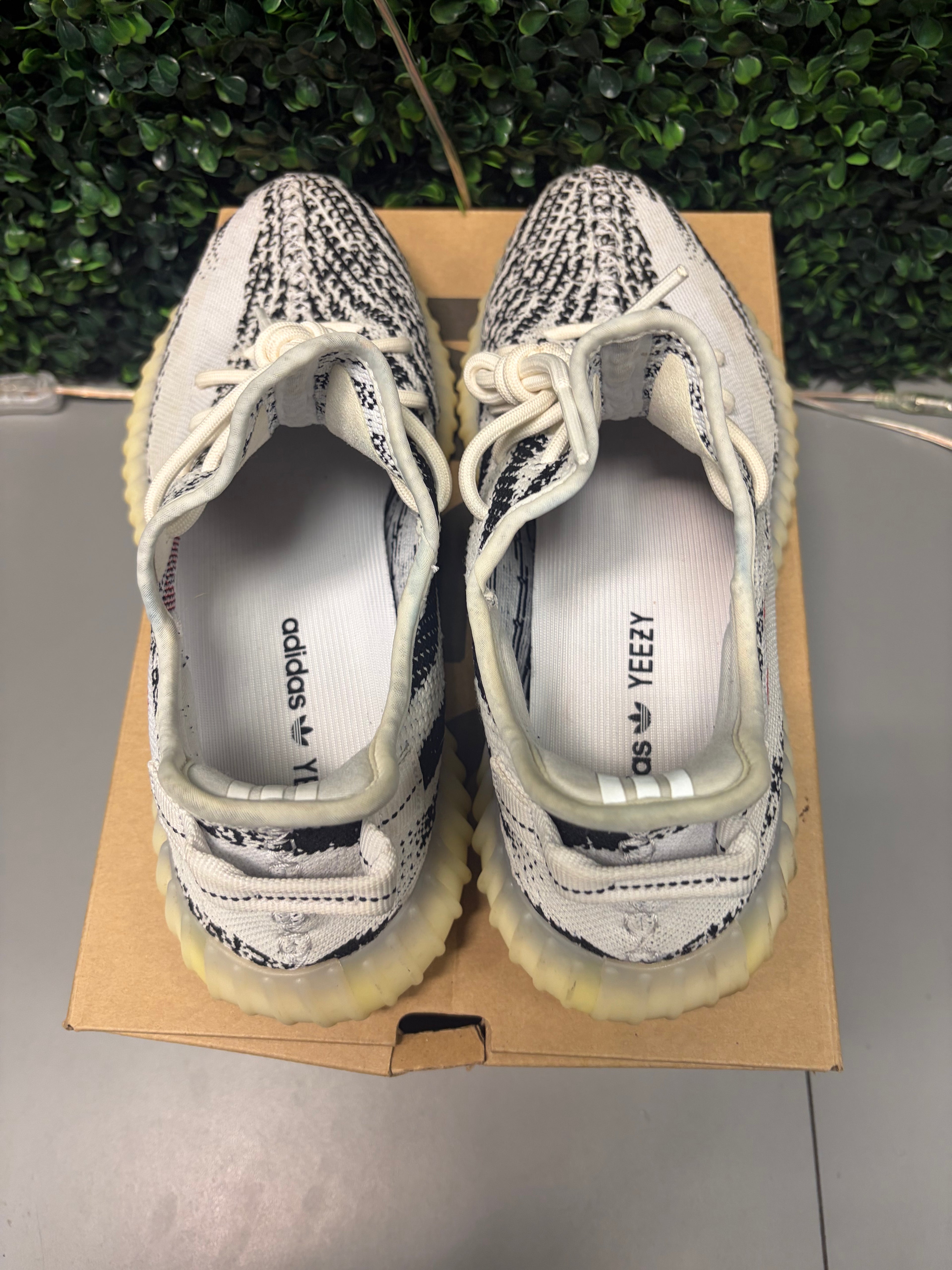 Adidas Yeezy Boost 350 V2 "Zebra" Size 11 Preowned