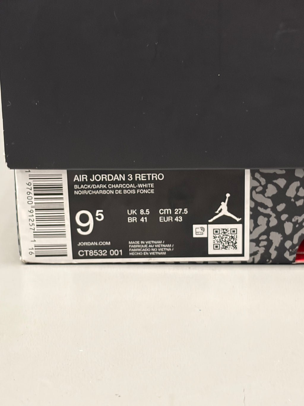 Jordan 3 Retro "Black Cat" Size 9.5 Preowned