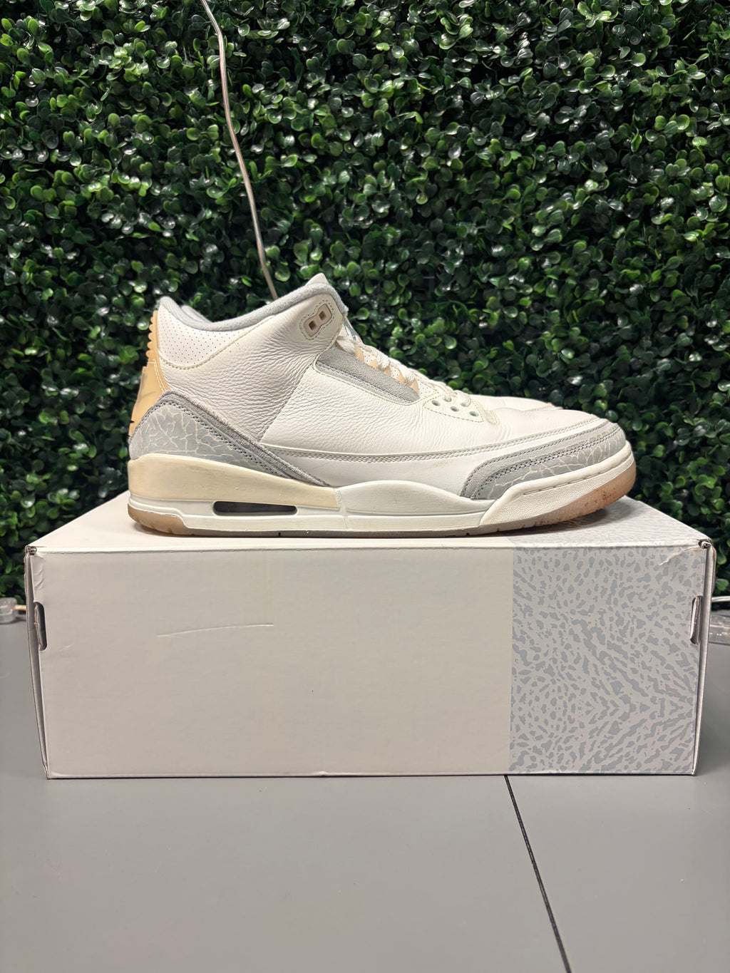 Jordan 3 "Craft Ivory" Size 11 Preowned