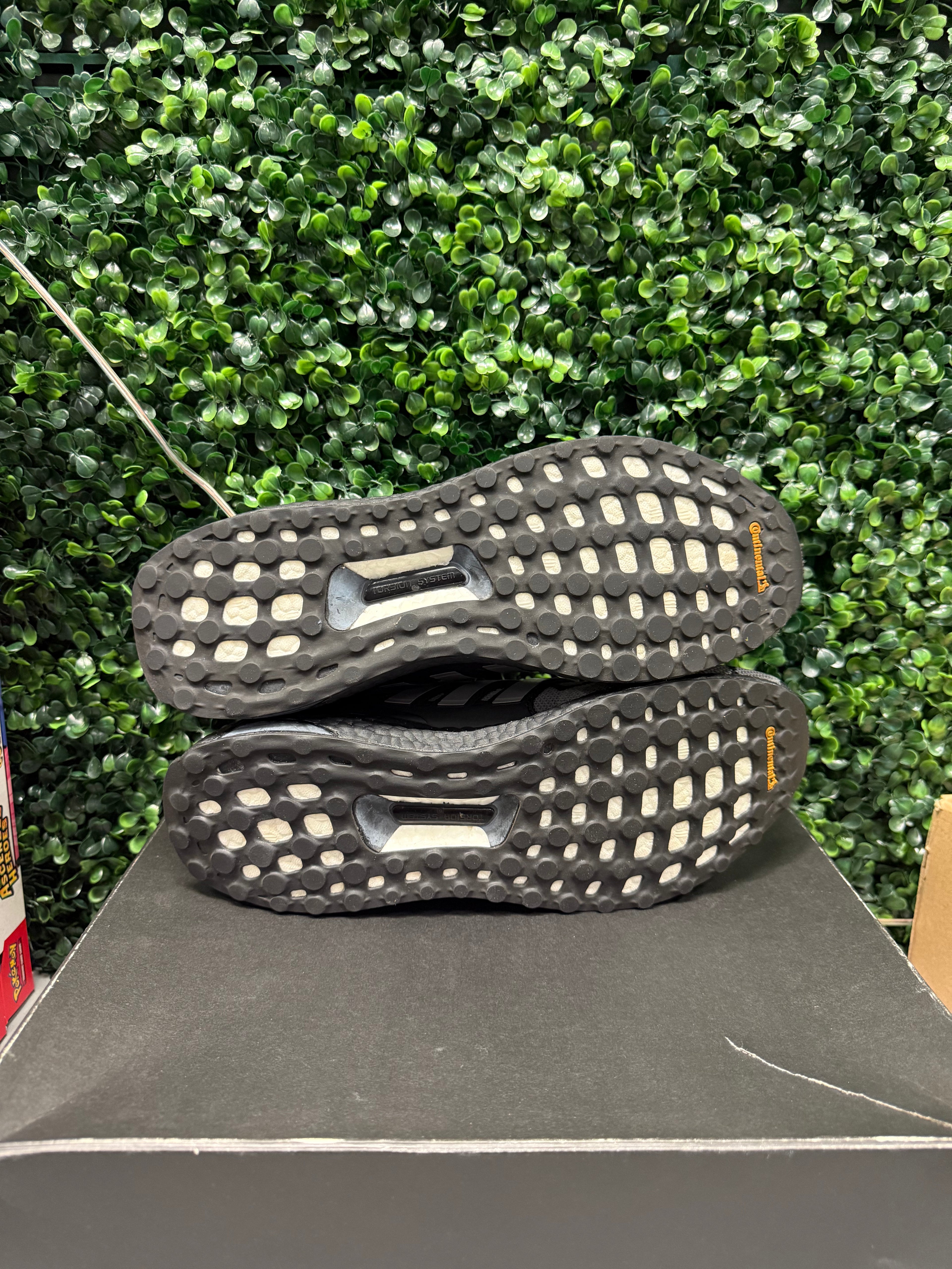 Adidas Ultra Boost 4.0 Bape "Camo Black" Size 9.5 Preowned