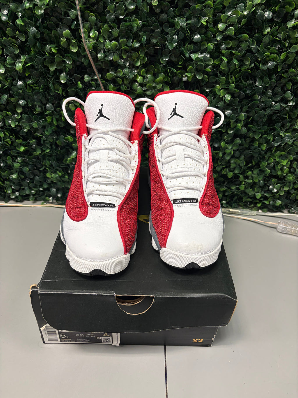 Jordan 13 Retro "Gym Red Flint Grey" Size 5Y Preowned