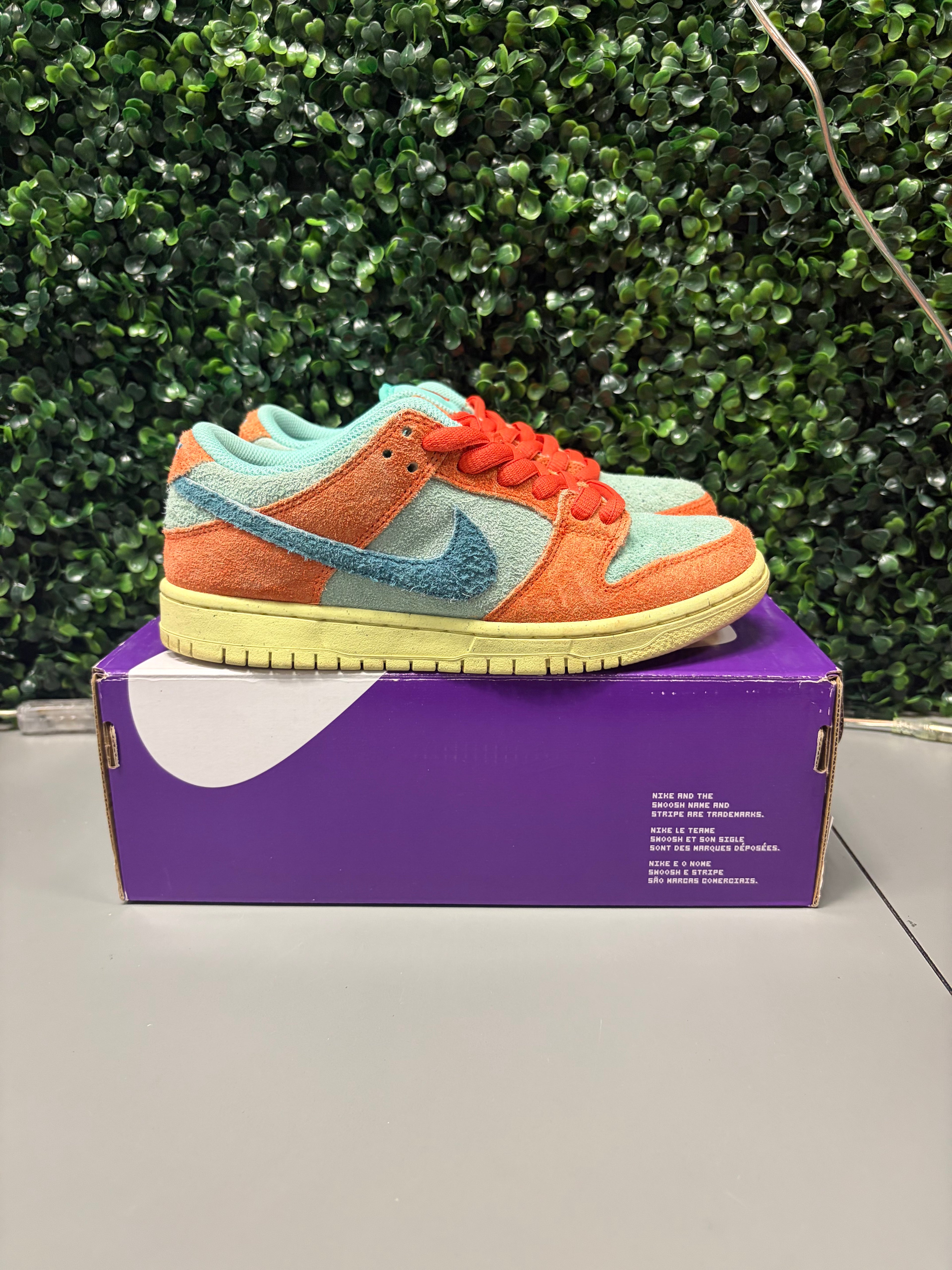 Nike SB Dunk Low "Orange Emerald Rise" Size 5 Preowned