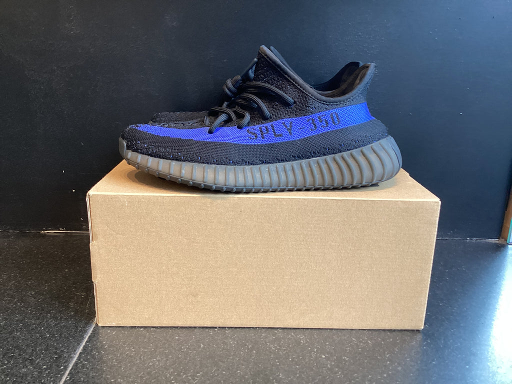 Yeezy 350 “Dazzling Blue” Preowned size 7.5