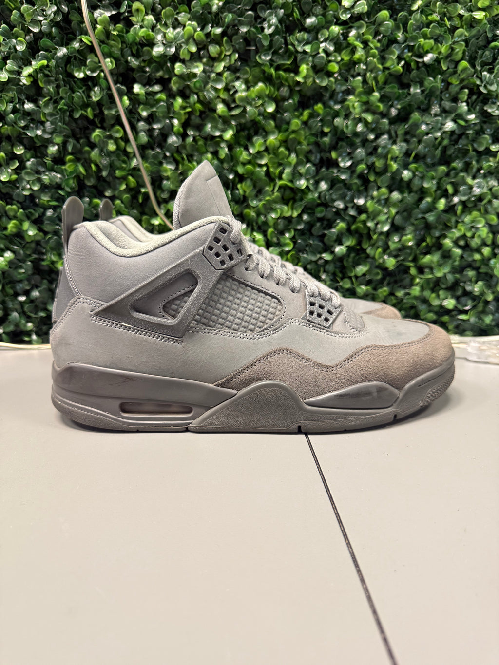 Jordan 4 "Wet Cement" Size 9.5 Preowned