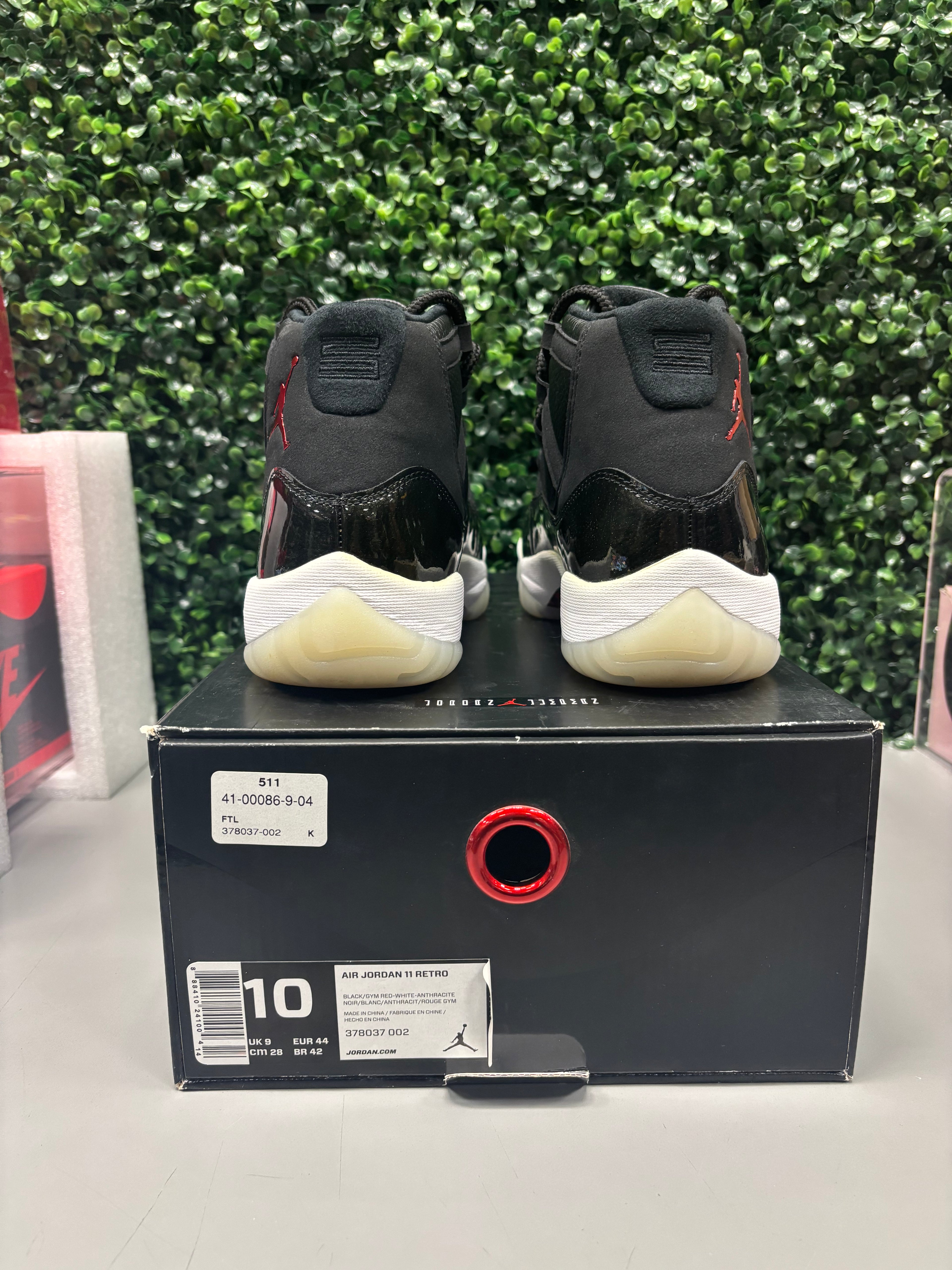 Jordan 11 "72-10" Size 10 Preowned