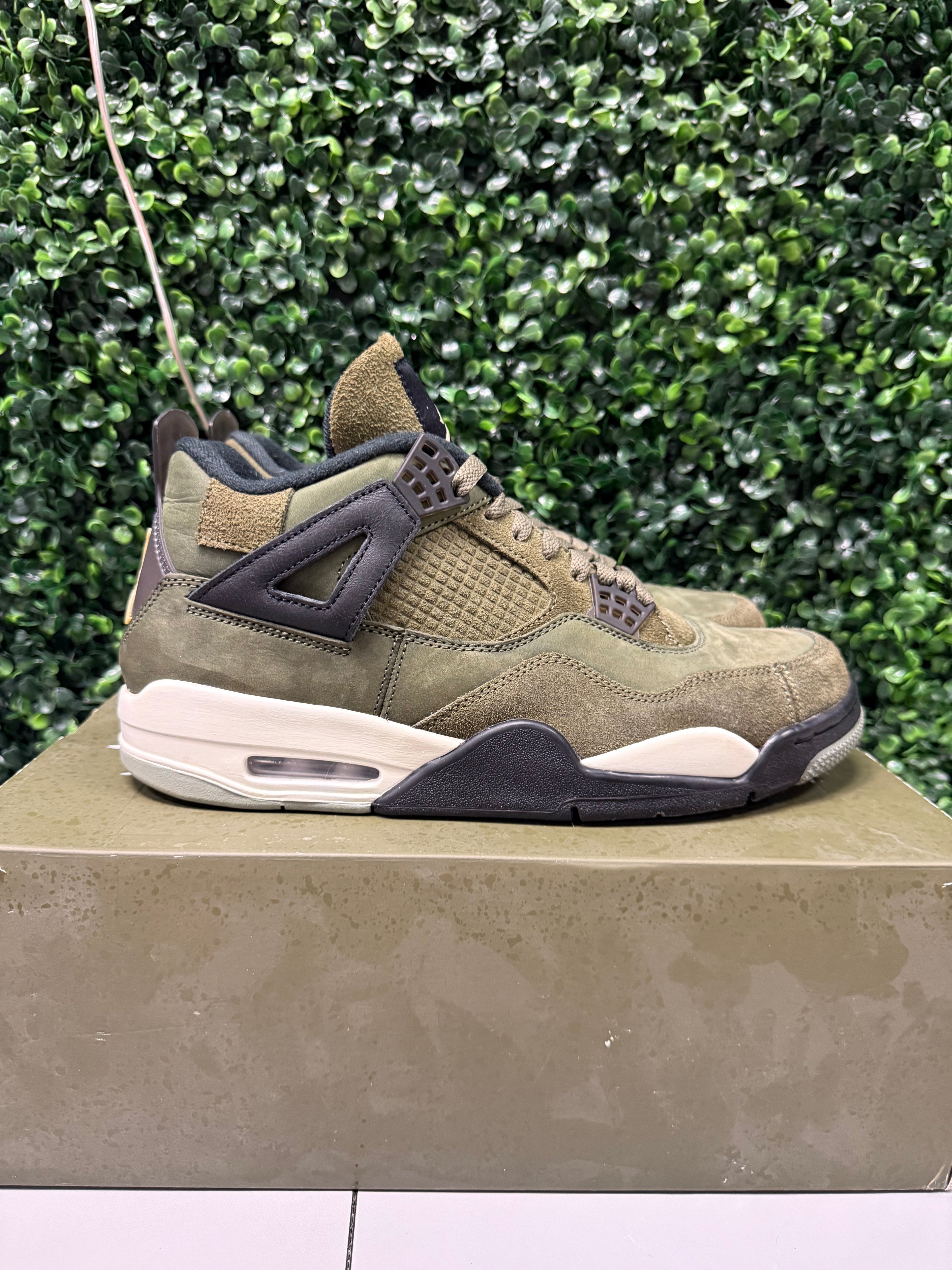 Jordan 4 "Craft Olive" Size 10.5 Preonwed