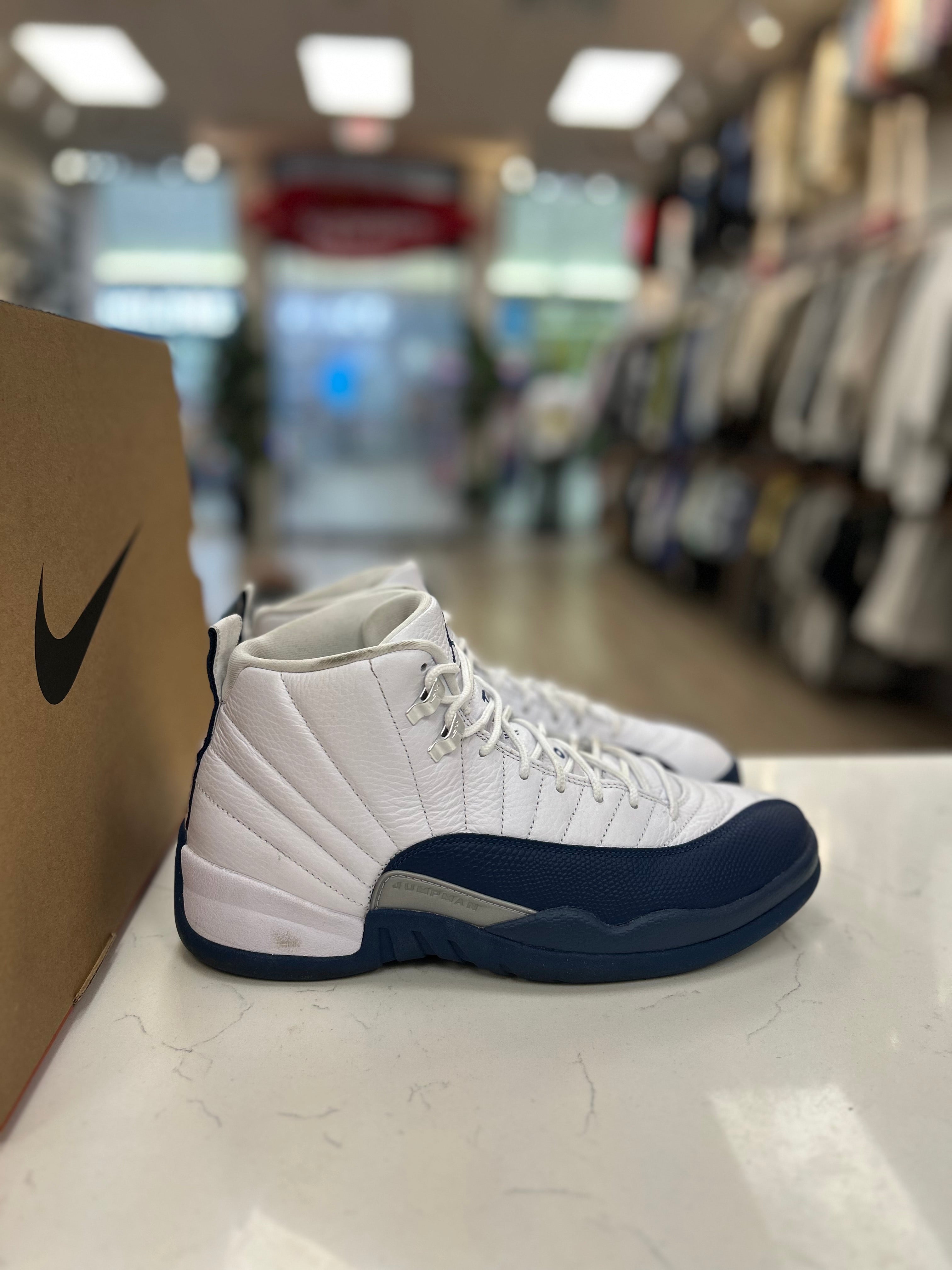Jordan 12 Retro “French Blue” Preowned Size 10M