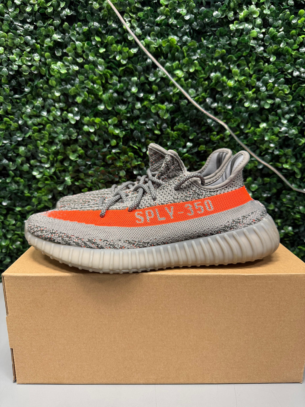 Yeezy 350 V2 "Beluga RF" Size 10.5 Preowned