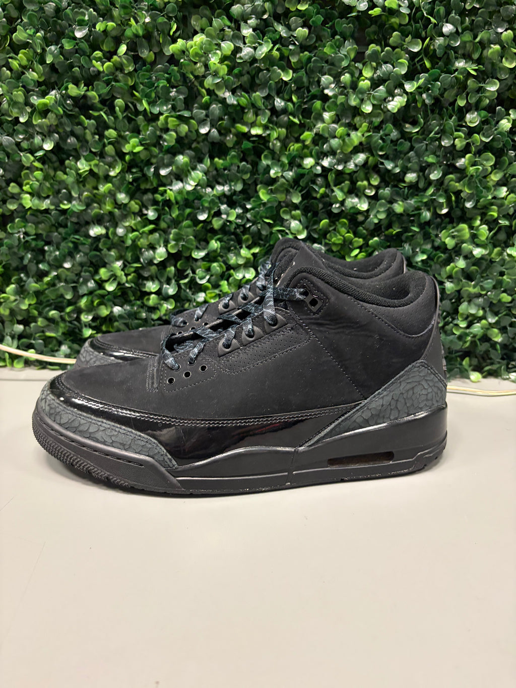 Jordan 3 Retro "Black Cat" Size 10 Preowned