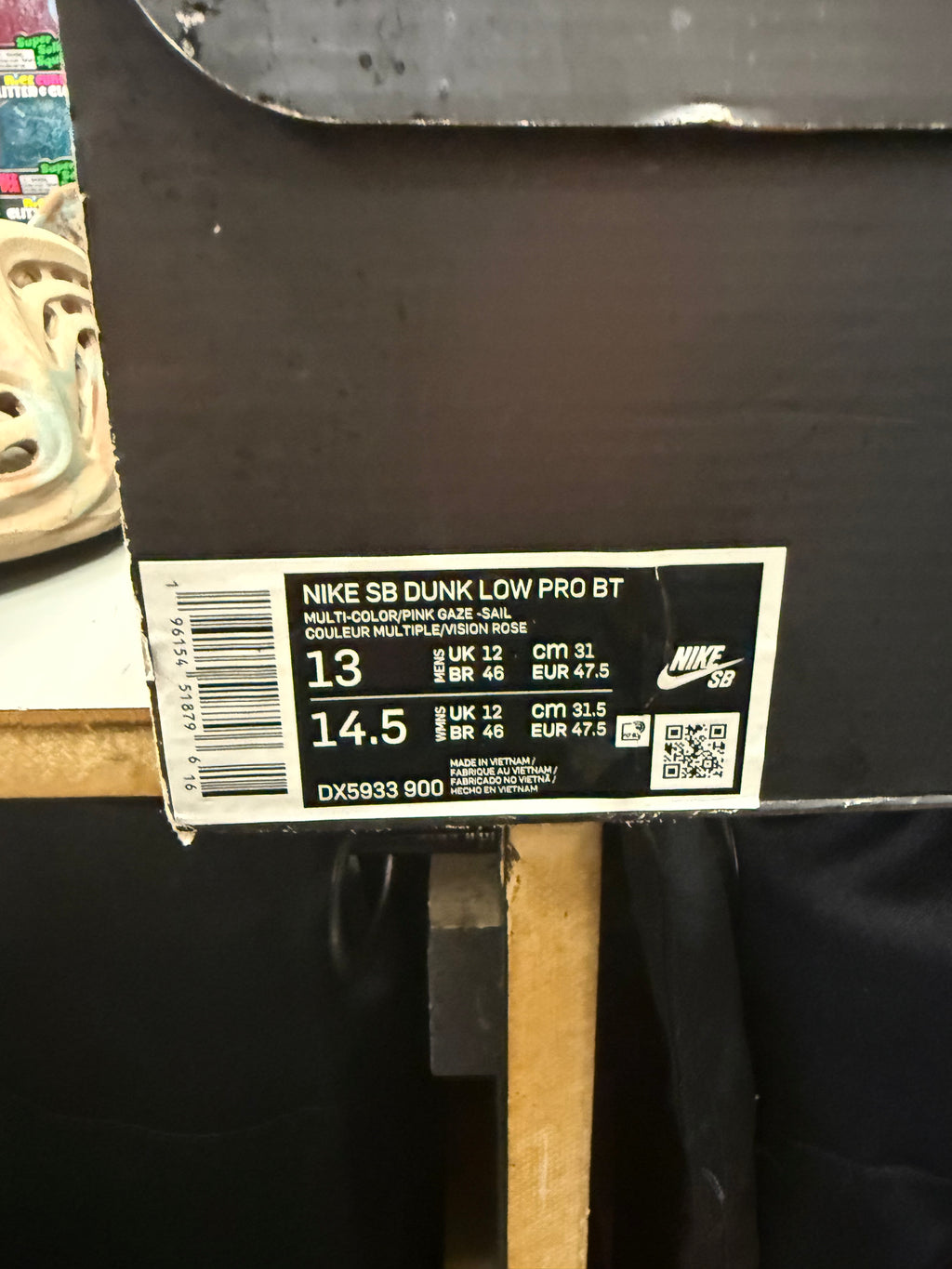 Nike SB Dunk Low "Be True" Size 13 Preowned
