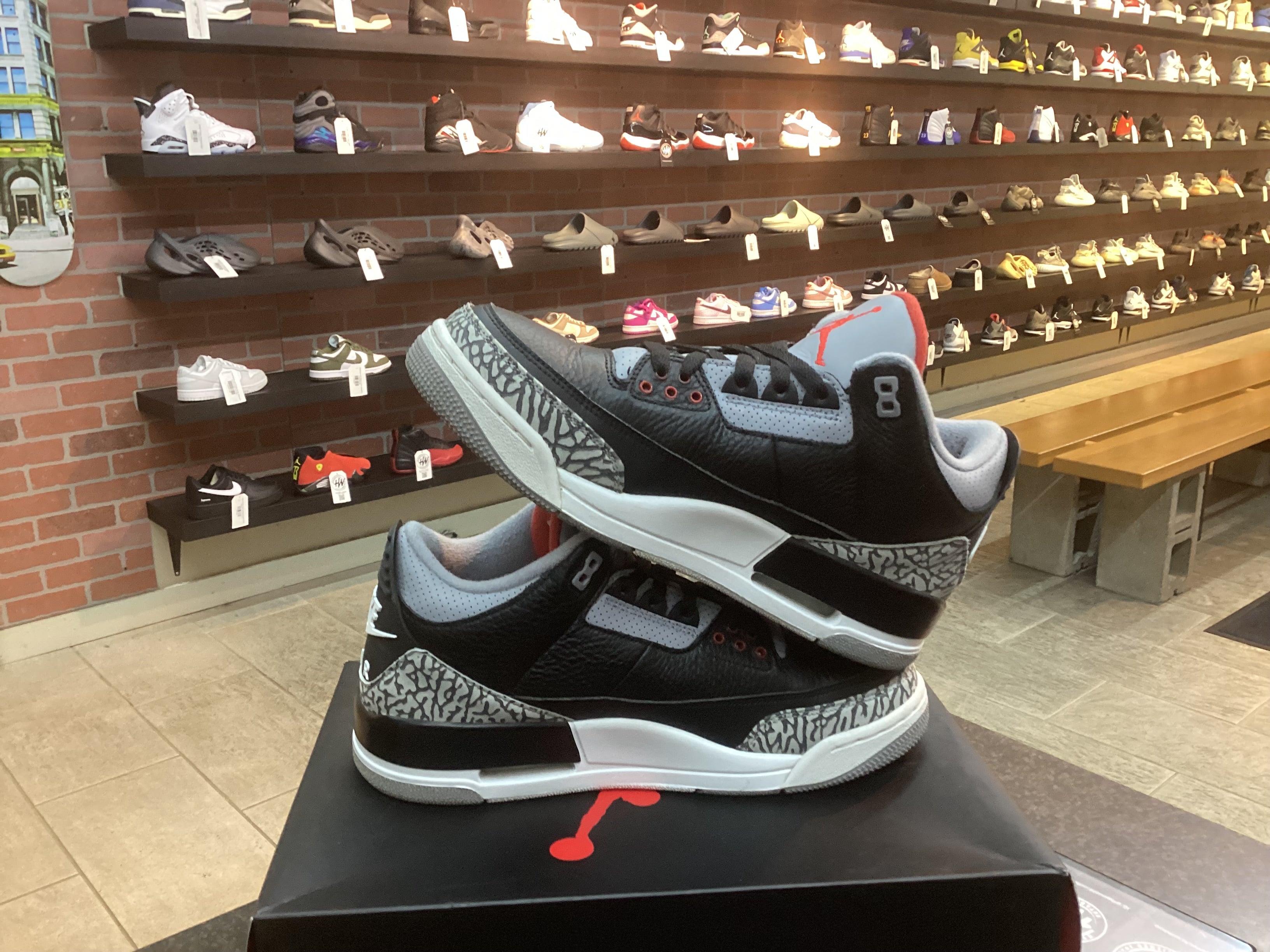 Jordan 3 “Black Cement” 2018 Size 9 Pre Owned