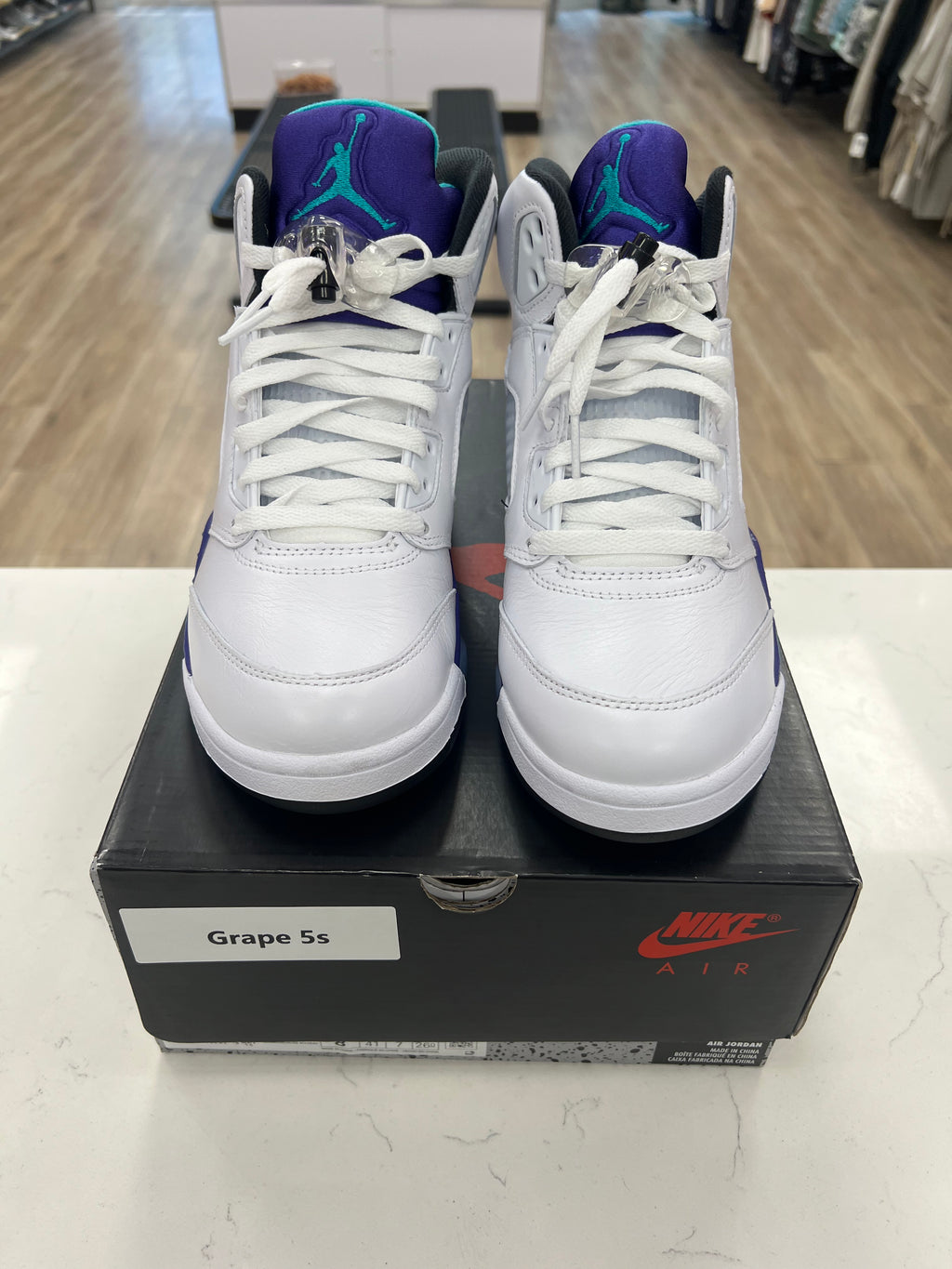 Jordan 5 Grape (2025) Size 8M preowned
