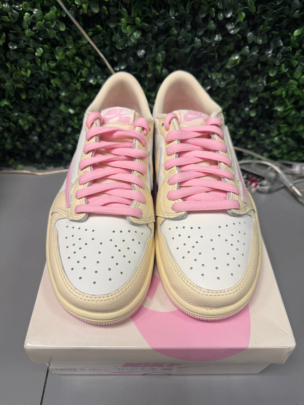 Jordan 1 Low X Travis Scott "Shy Pink" Size 7.5 Worn 1x
