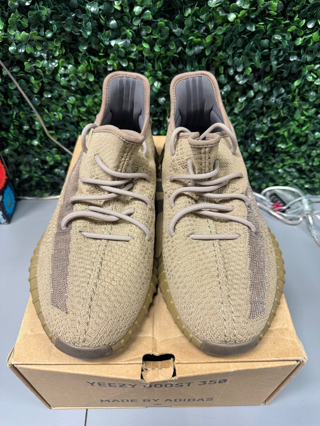 Yeezy 350 V2 "Earth” Size 12.5 Preowned