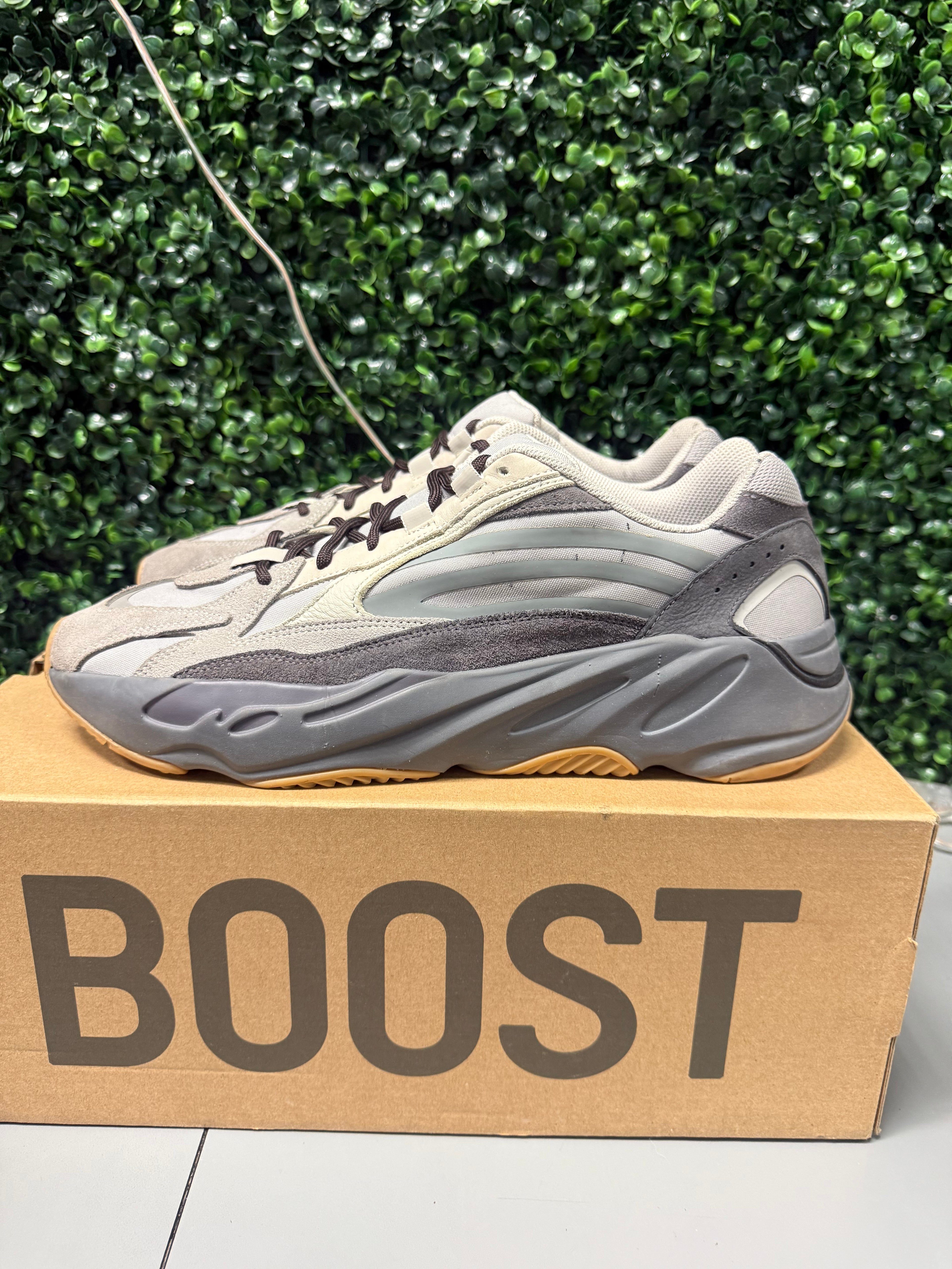 Yeezy 700 V2 "Tephra" Size 13 Preowned