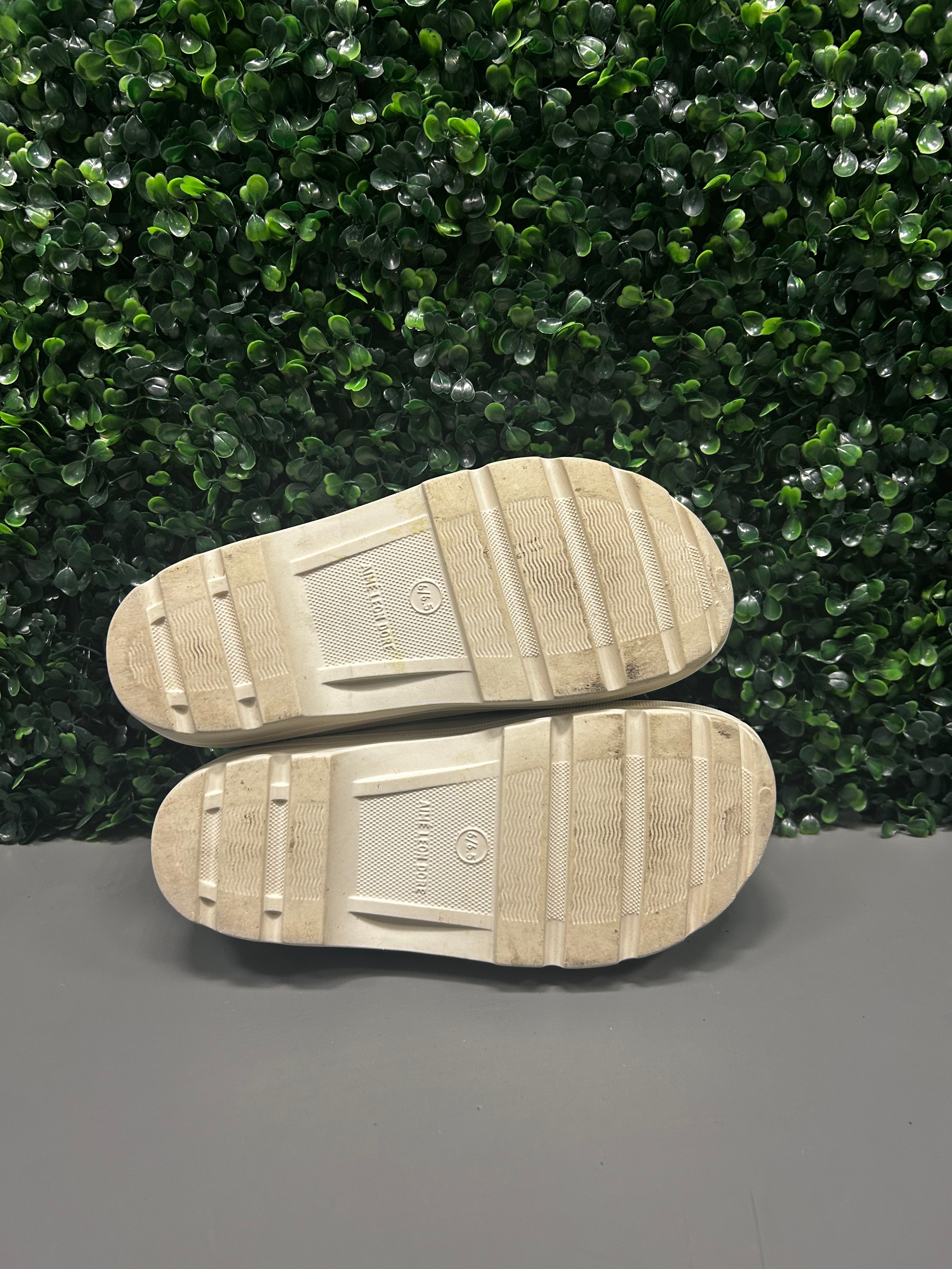 Aime Leon Dore Garden Mule Size 6 Preowned
