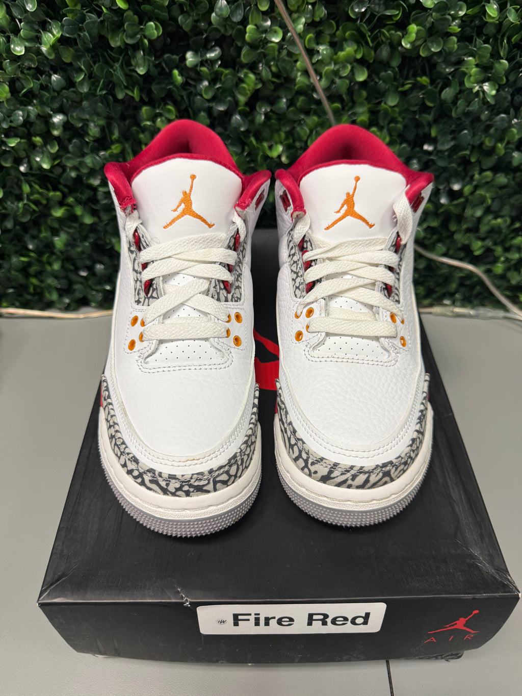 Jordan 3 "Fire Red” Size 5Y Preowned