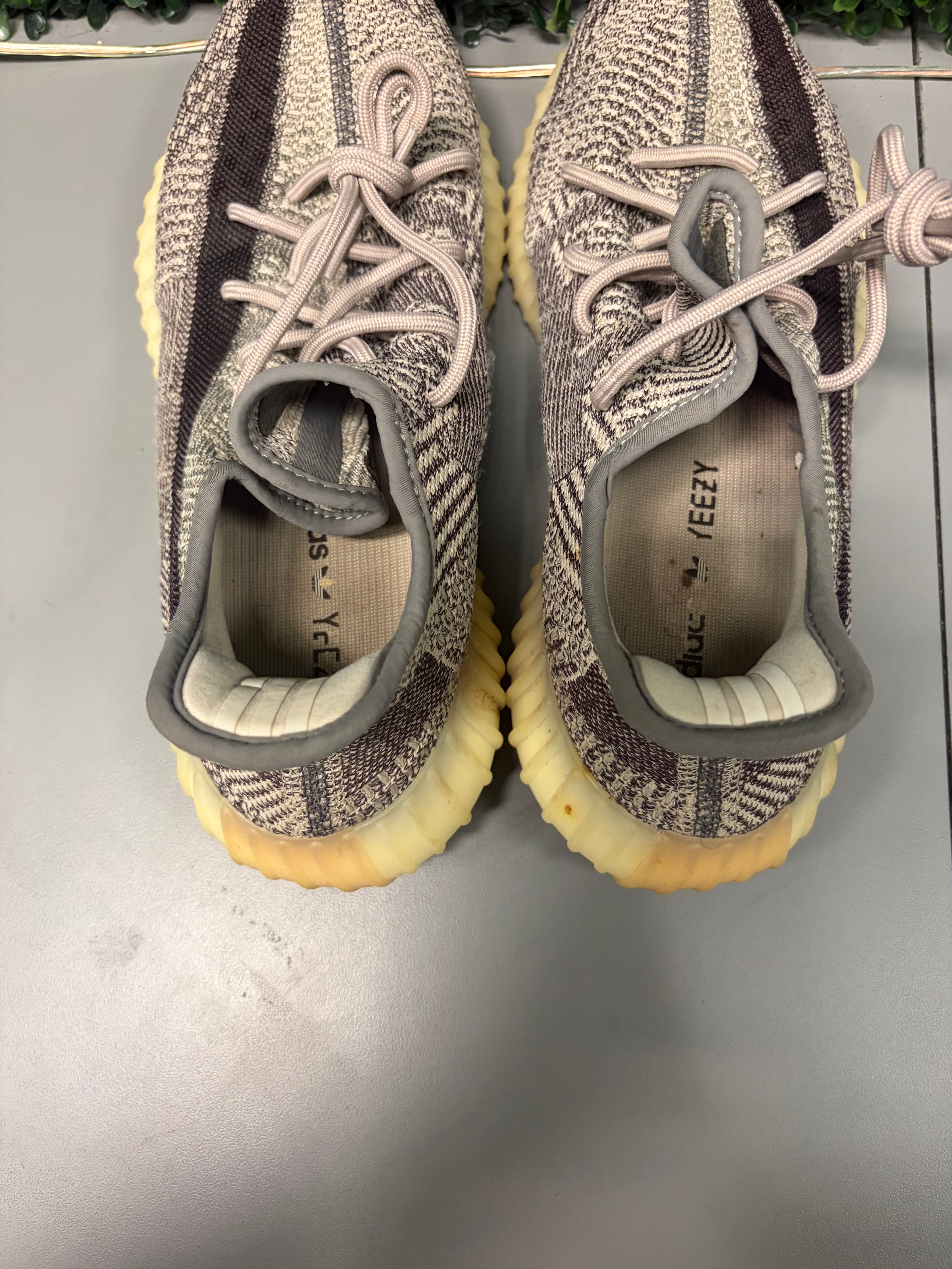 Yeezy 350 V2 "Zyon" Size 10.5 Preowned
