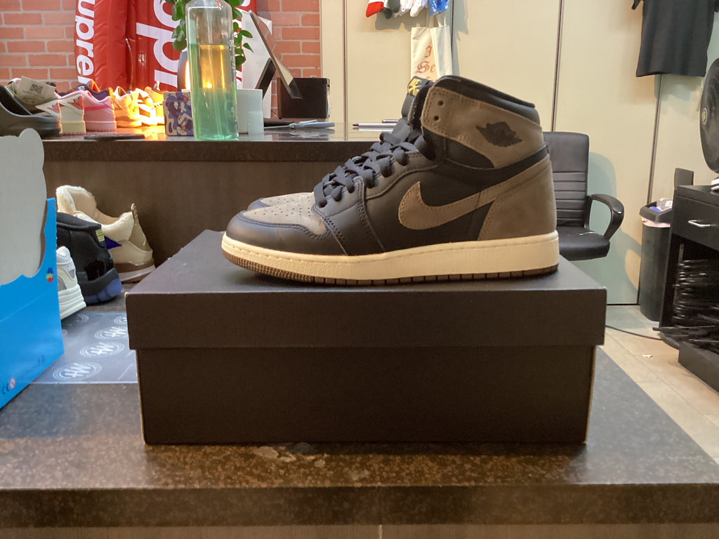 Jordan 1 High “Palomino” Preowned Size 7.5
