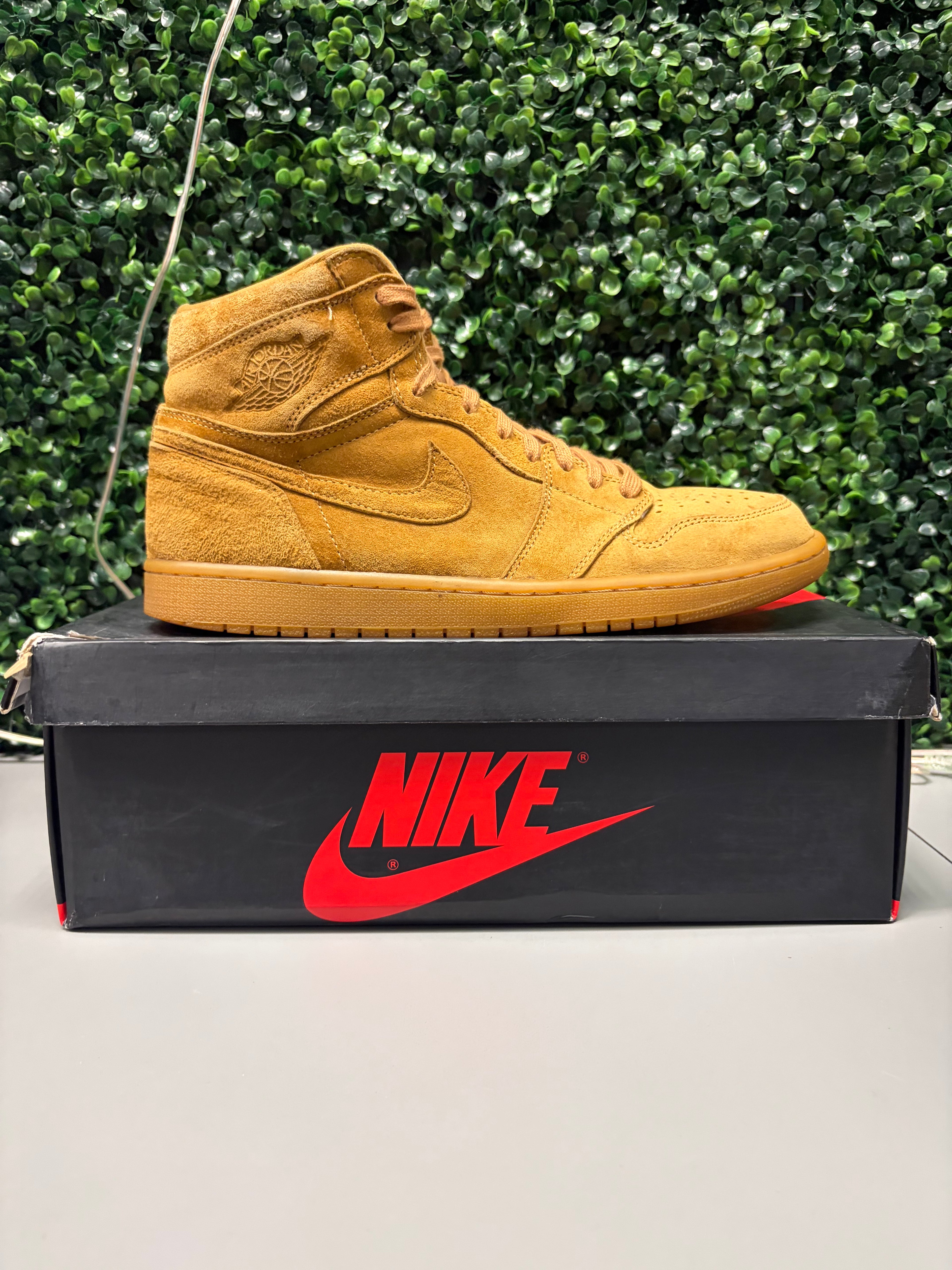 Jordan 1 Retro High "Wheat" Size 11 Preowned