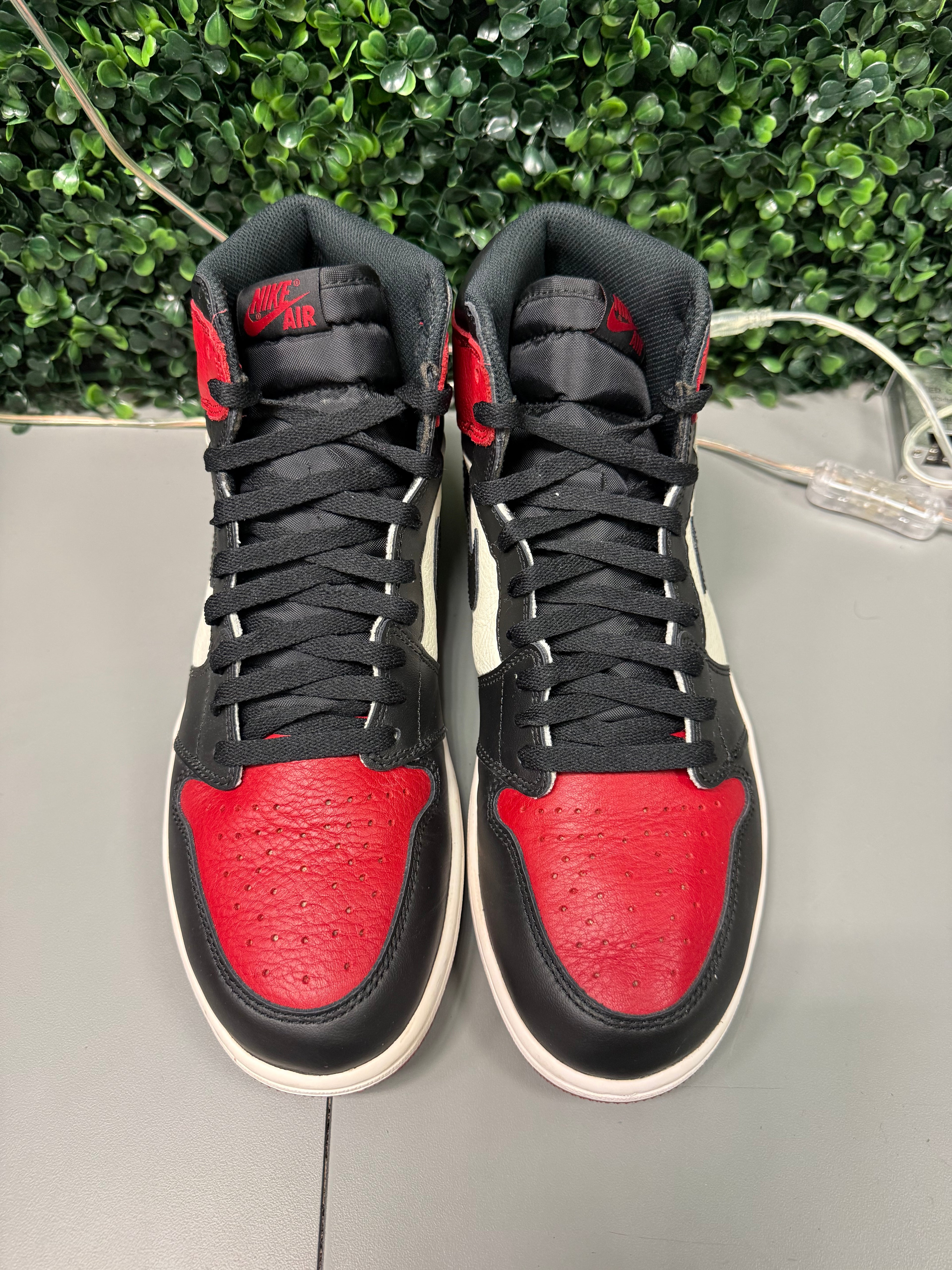 Jordan 1 High "Bred Toe" Size 10.5 Preowned