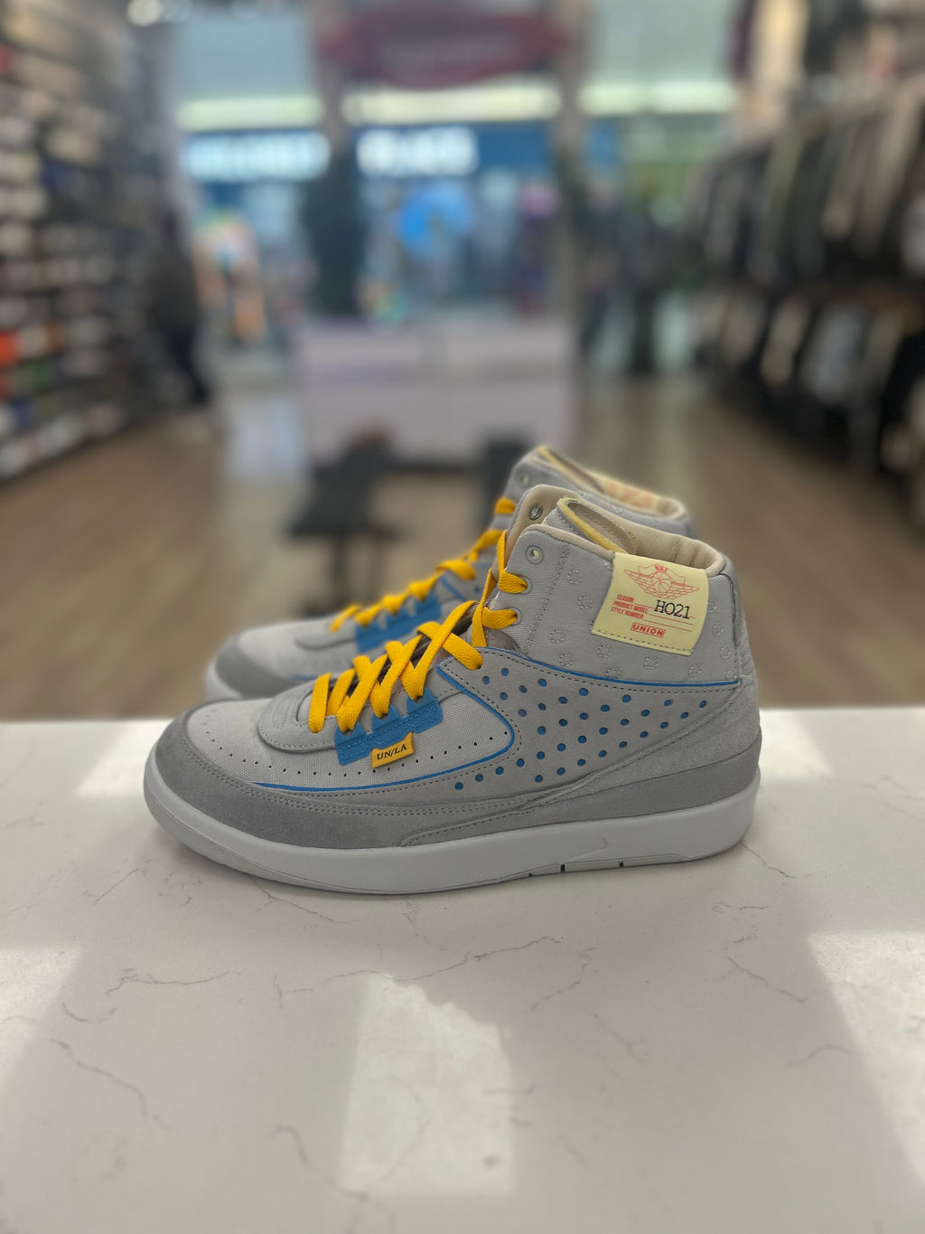 Jordan 2 Retro SP “Union Grey Fog” Preowned Size 9M