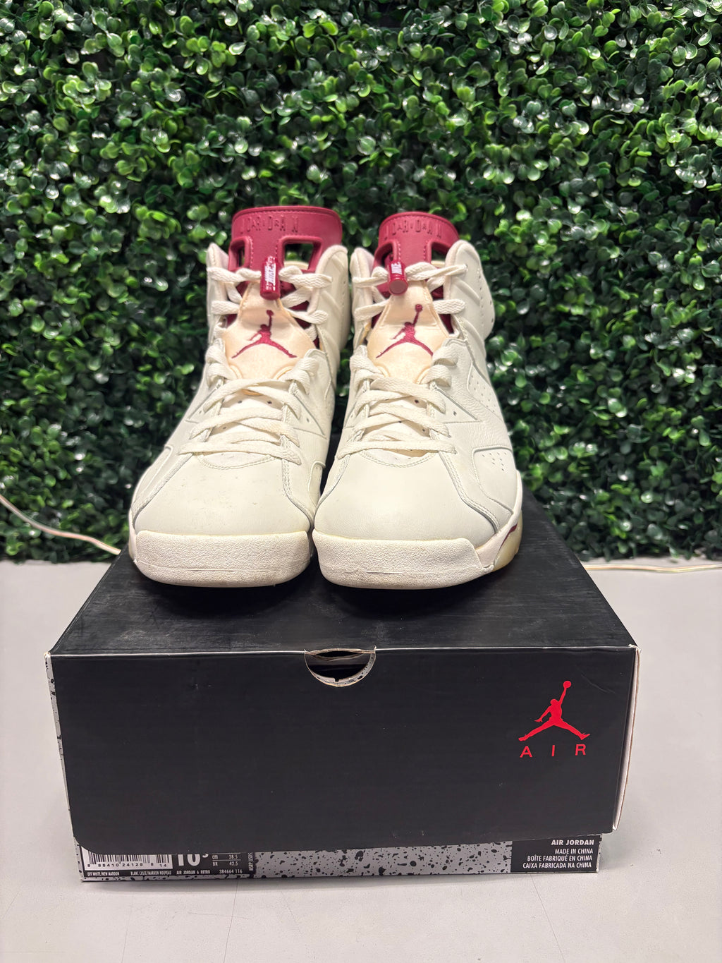 Jordan 6 "Maroon" Size 10.5 Preowned